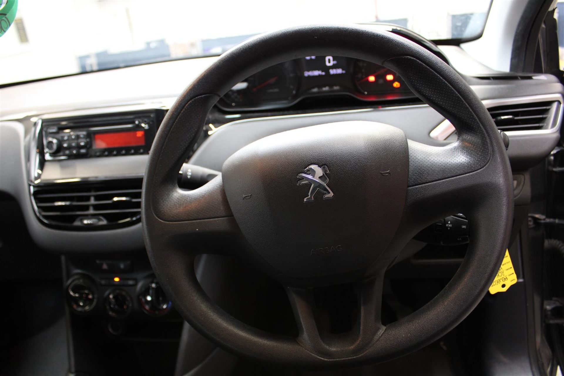 15 15 Peugeot 208 Access + - Image 18 of 33