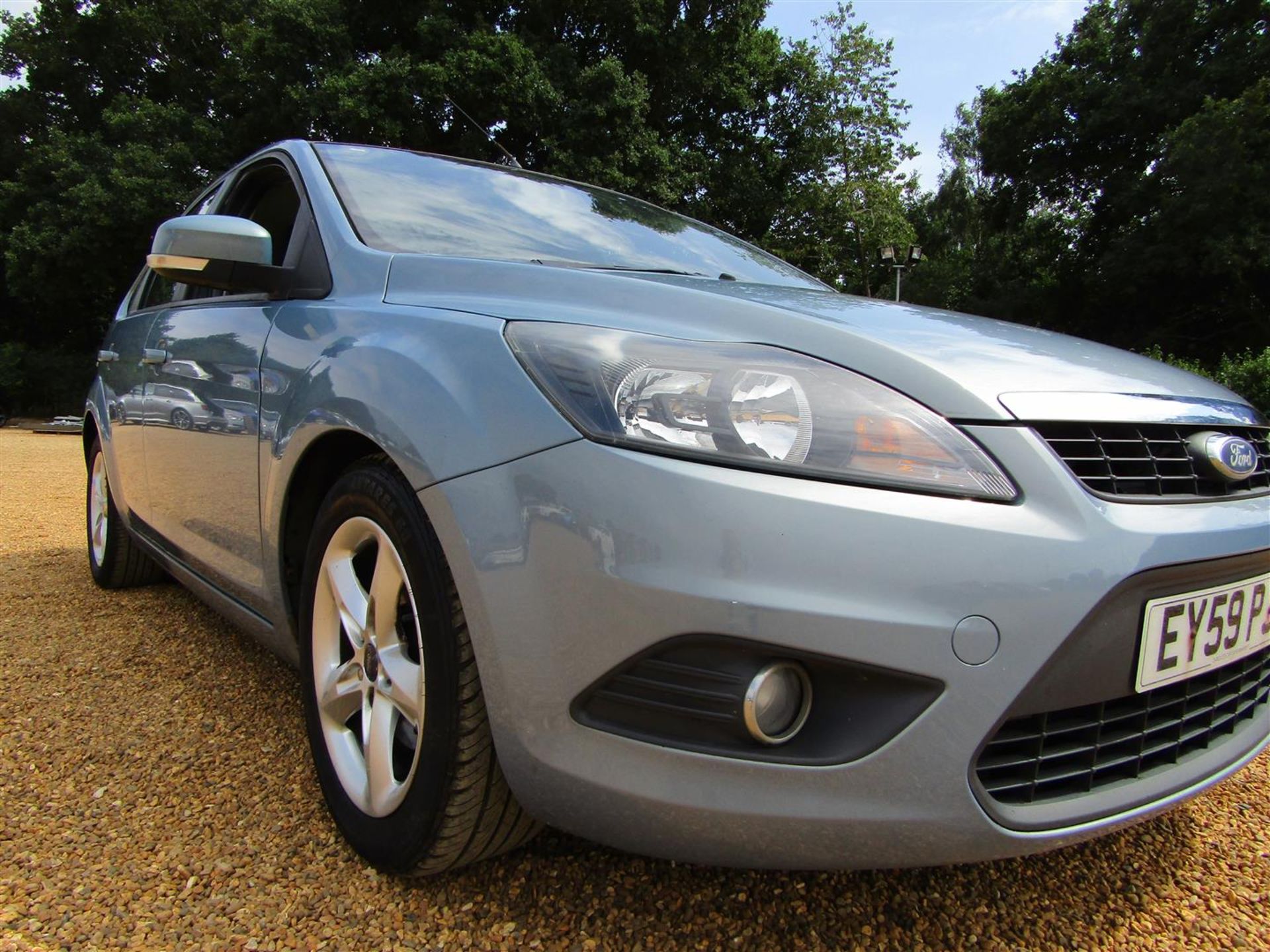 59 09 Ford Focus Zetec 100 - Image 11 of 18