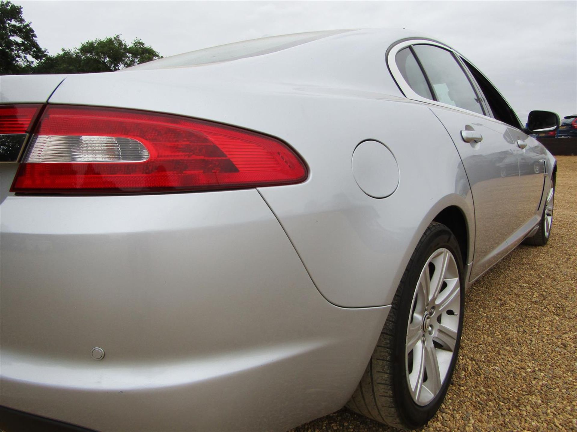 58 09 Jaguar XF Luxury D V6 A - Image 21 of 25