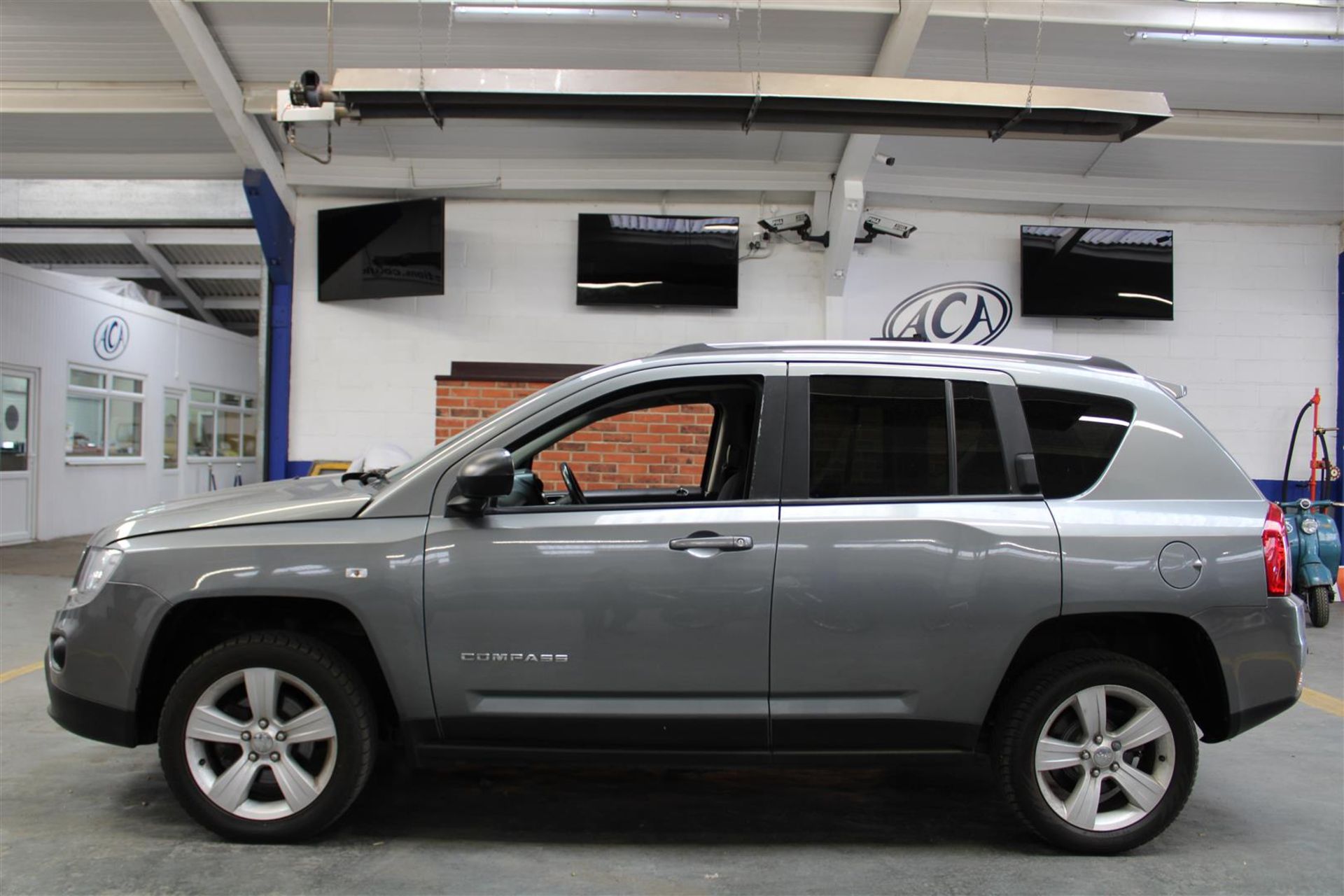 61 11 Jeep Compass Sport Plus CRD - Image 35 of 35