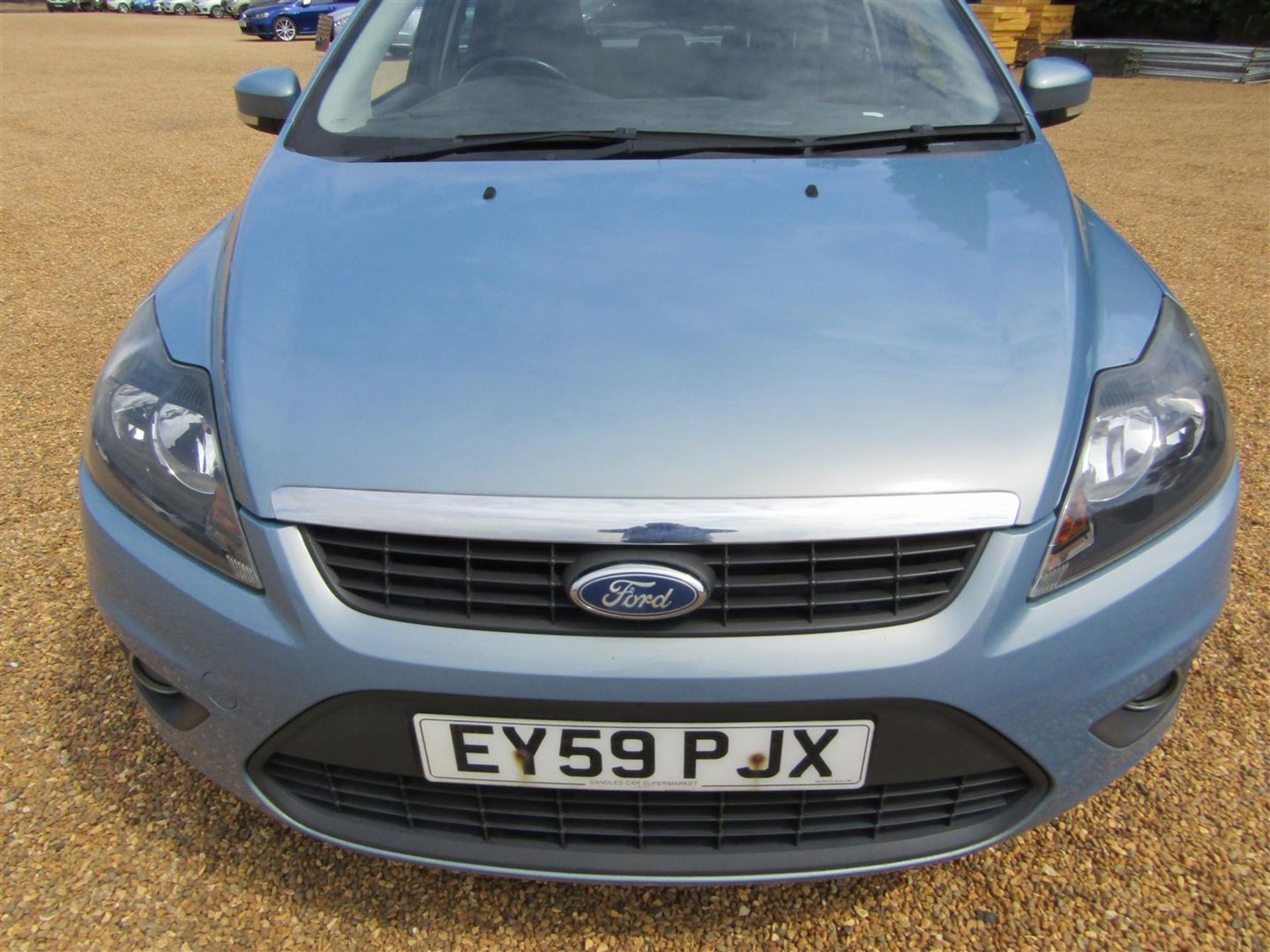 59 09 Ford Focus Zetec 100 - Image 2 of 18