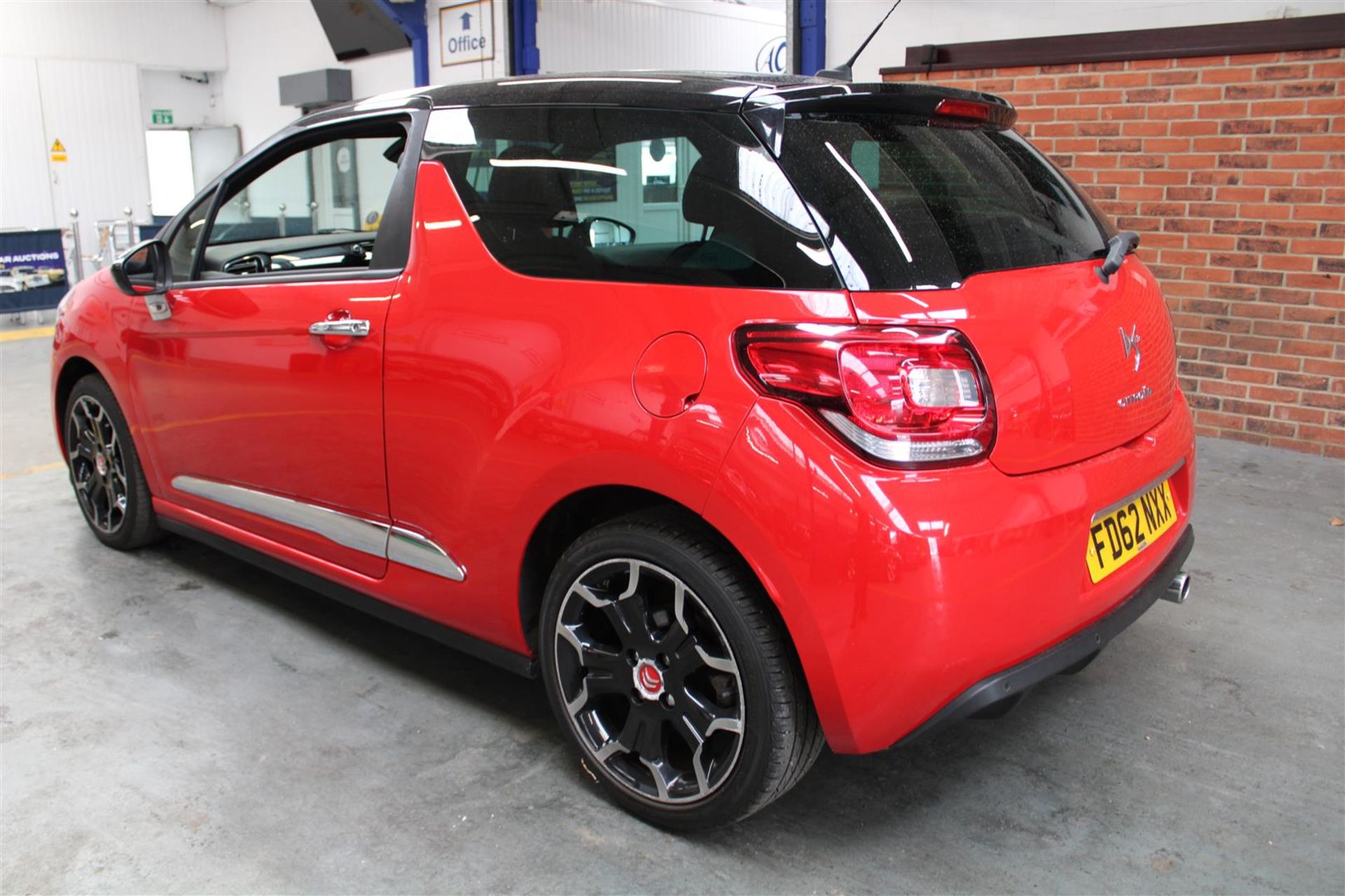 12 62 Citroen DS3 Style Plus E HDI - Image 27 of 28