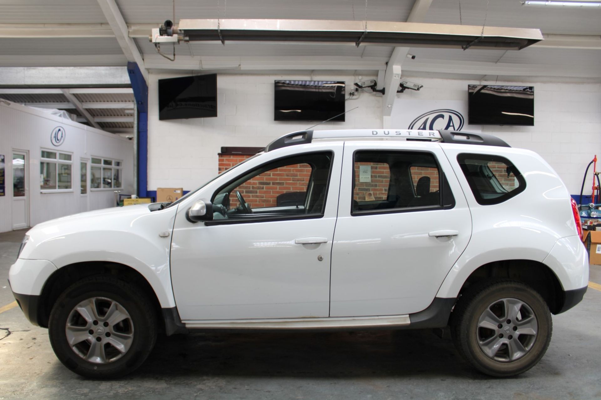 65 15 Dacia Duster Laureate DCI 4X2 - Image 31 of 31