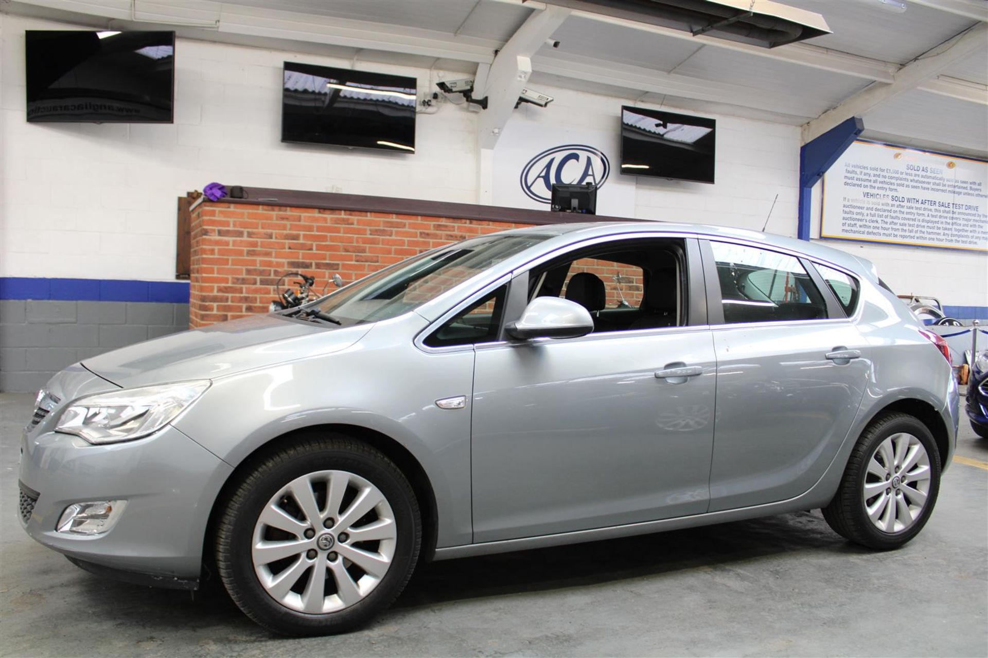 12 12 Vauxhall Astra Elite CDTI Auto