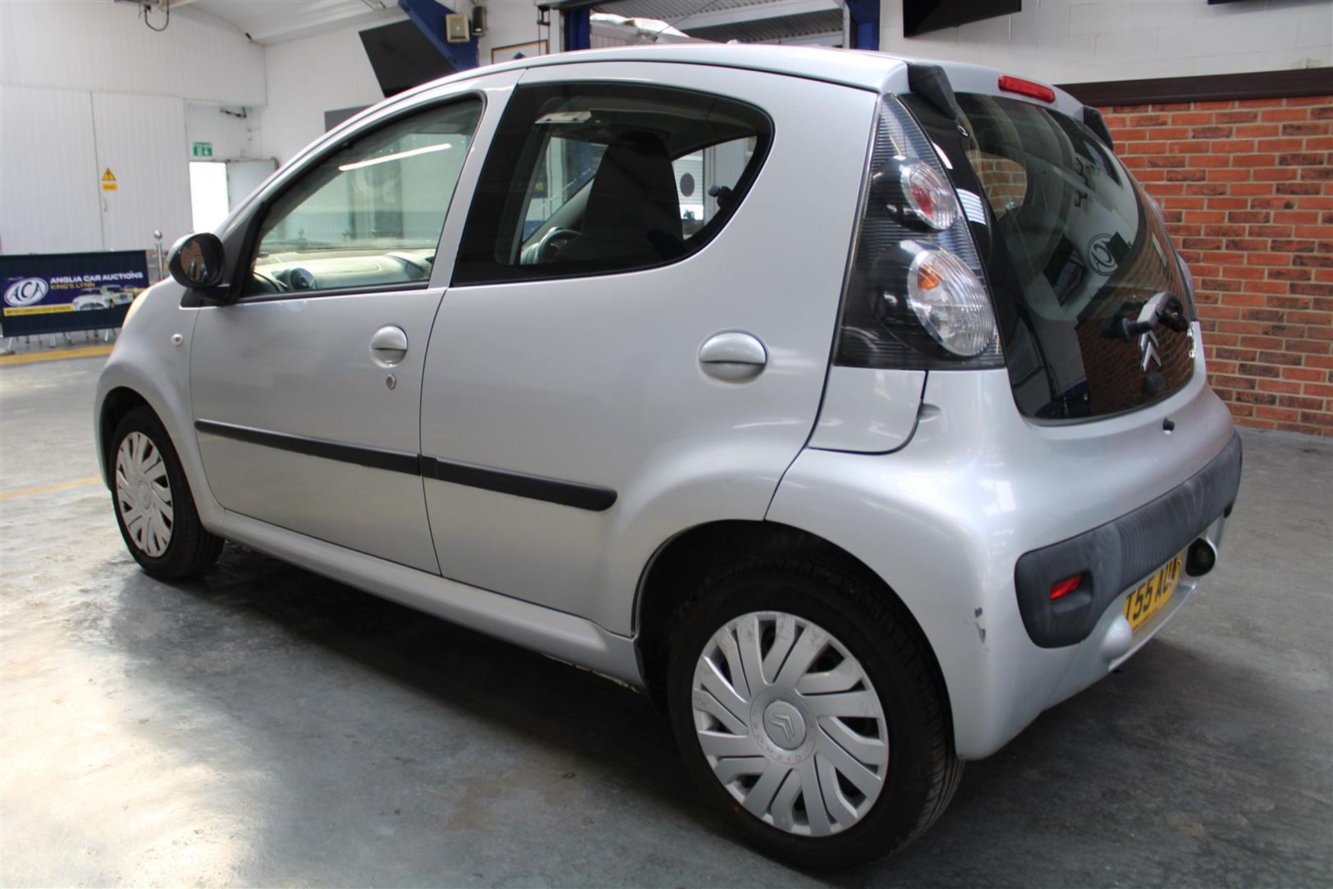 06 55 Citroen C1 Rhythm 5dr - Image 31 of 32