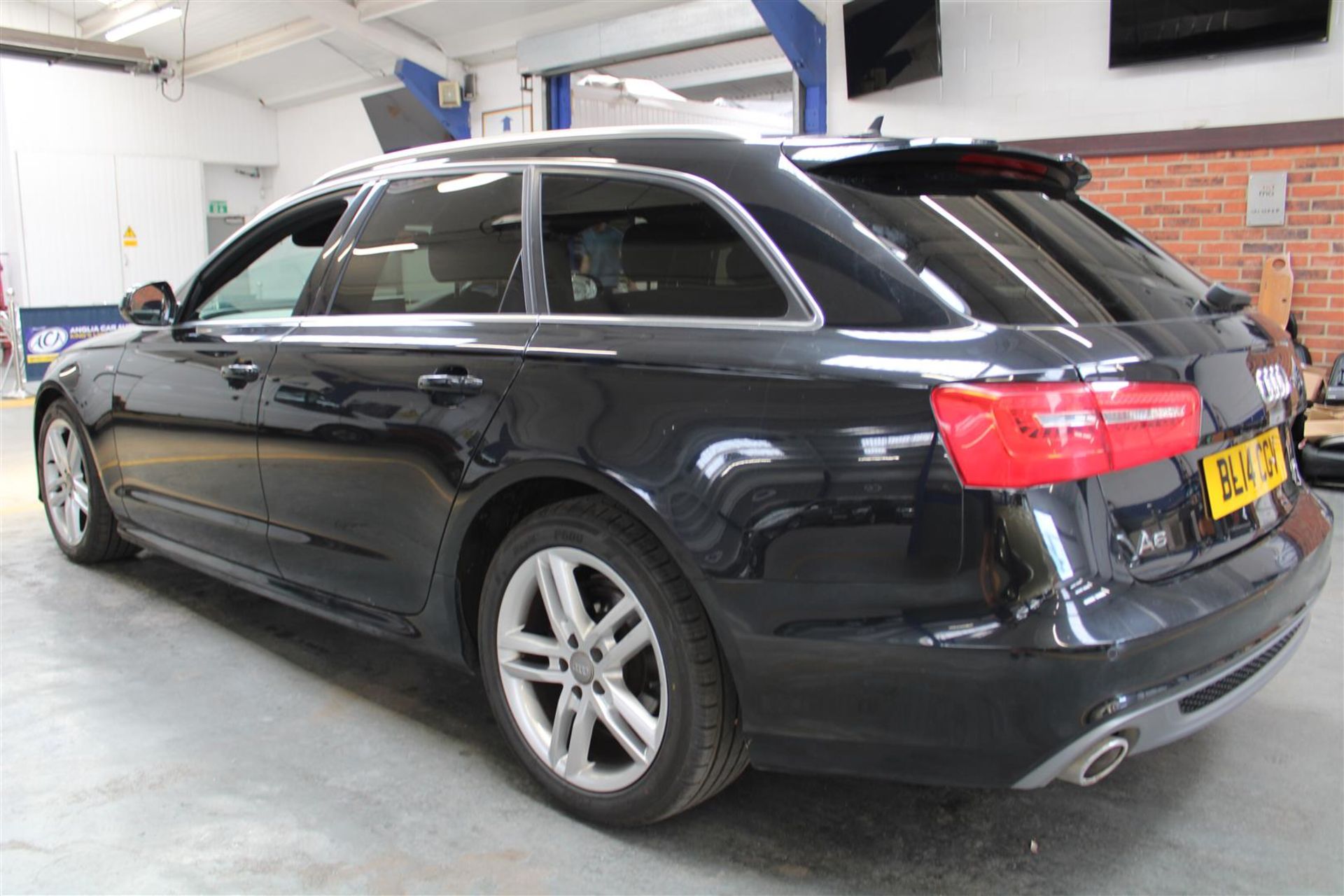 14 14 Audi A6 TDI S Line Ultra Auto - Image 31 of 32