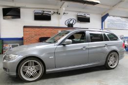 10 10 BMW 318I SE