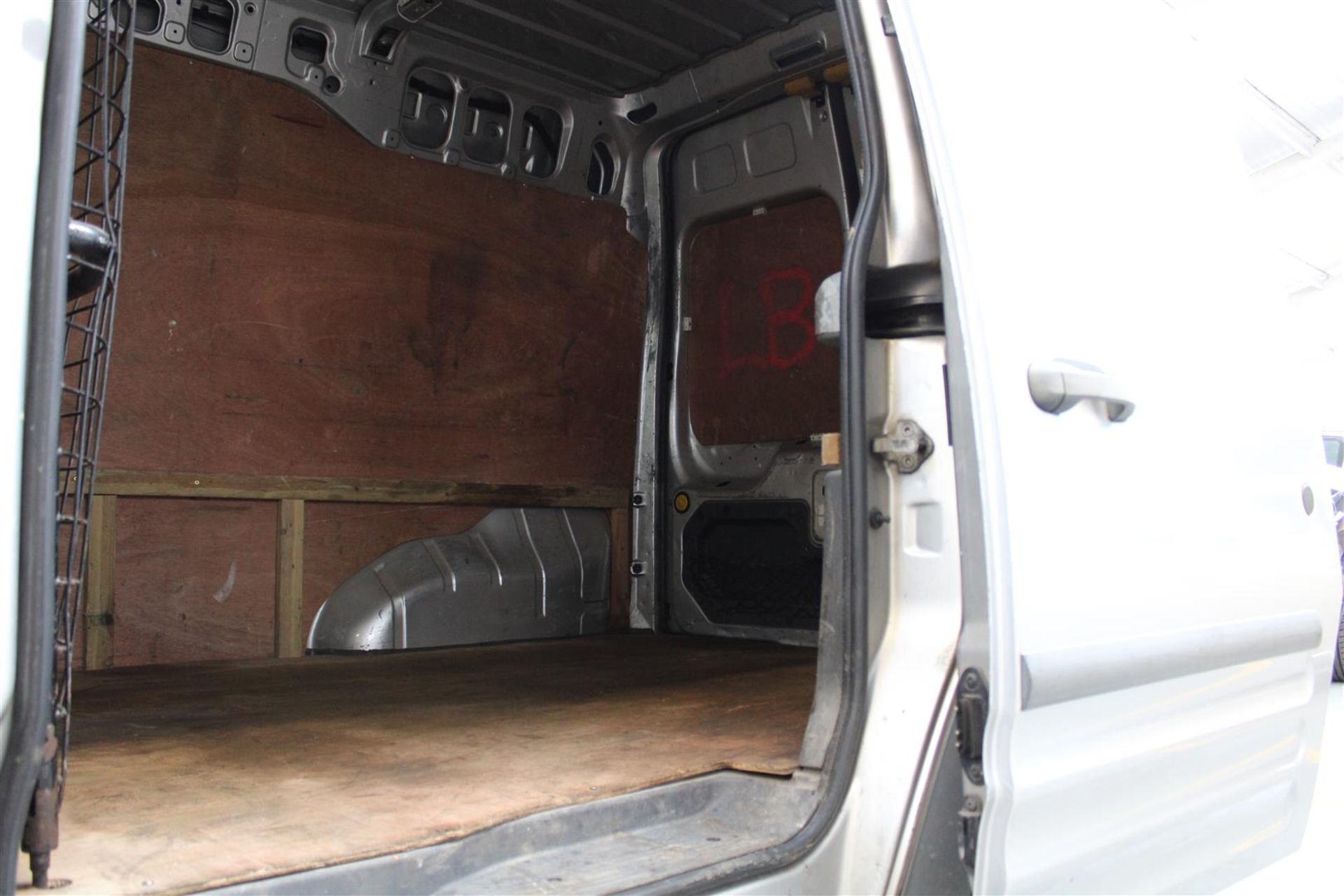 57 08 Ford Transit Conn T230 L110 - Image 26 of 29