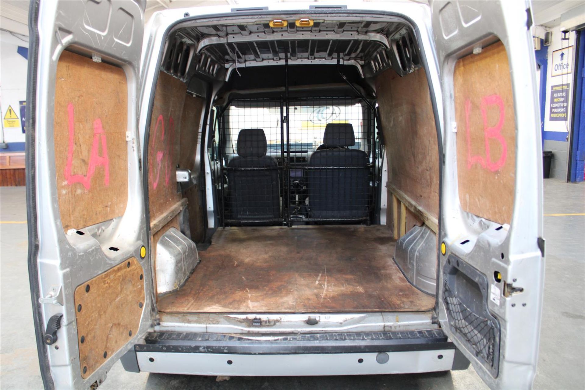 57 08 Ford Transit Conn T230 L110 - Image 24 of 29