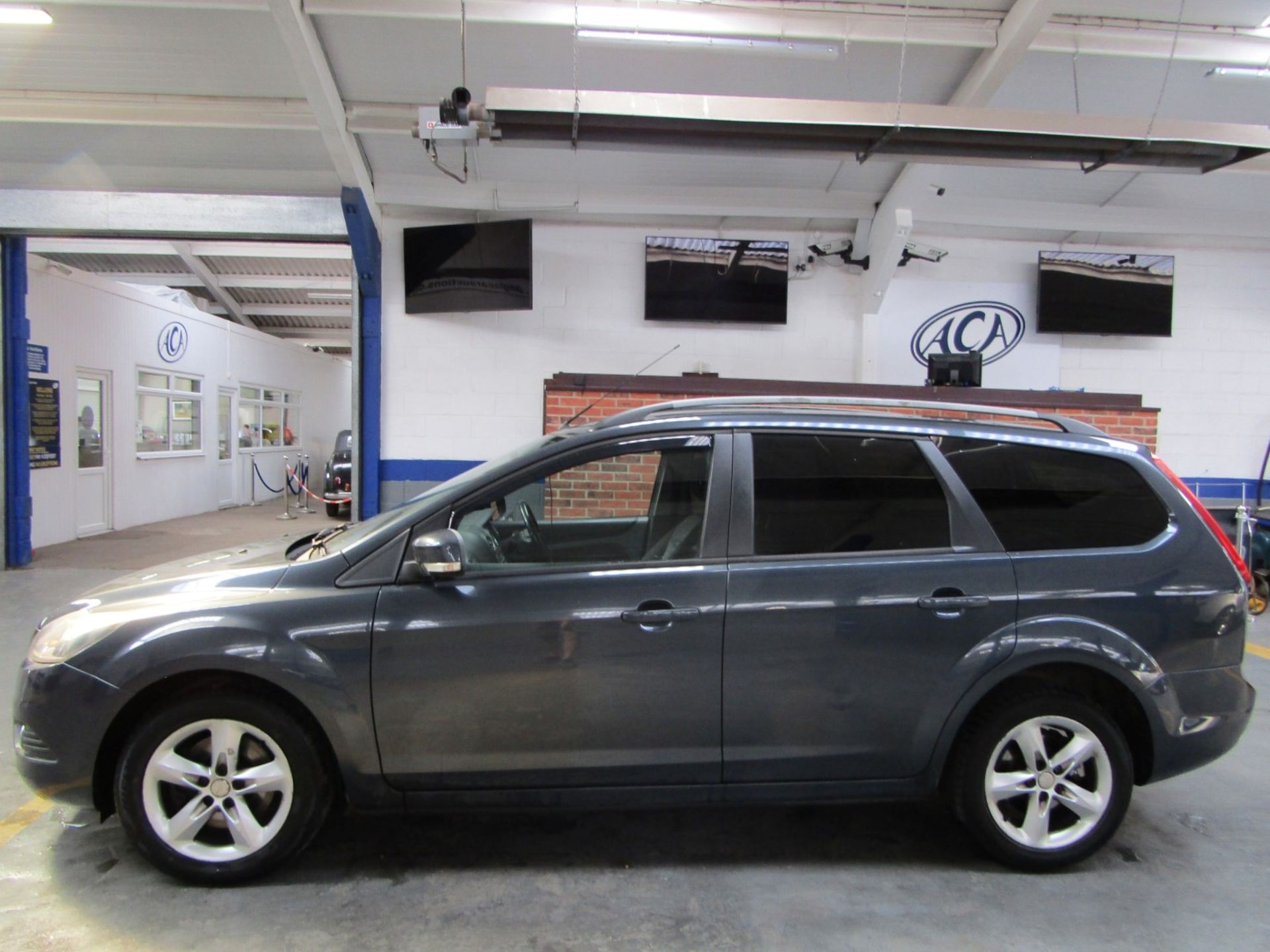 08 08 Ford Focus Zetec TD Estate - Image 23 of 23