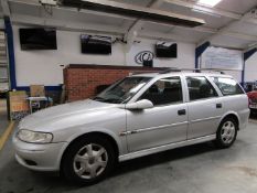 51 01 Vauxhall Vectra LS Auto