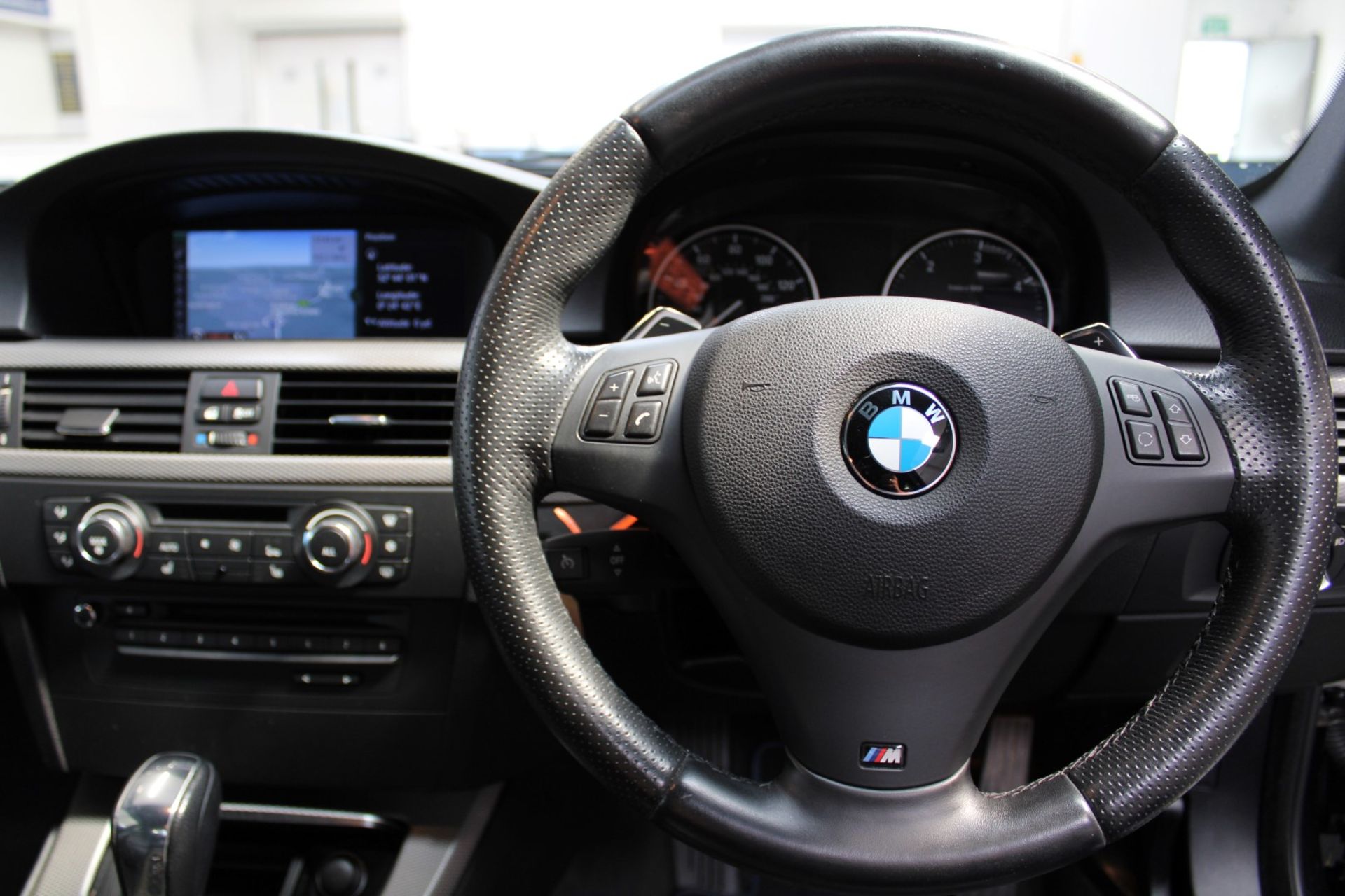 12 12 BMW 320D Sport Plus Edition - Image 13 of 29