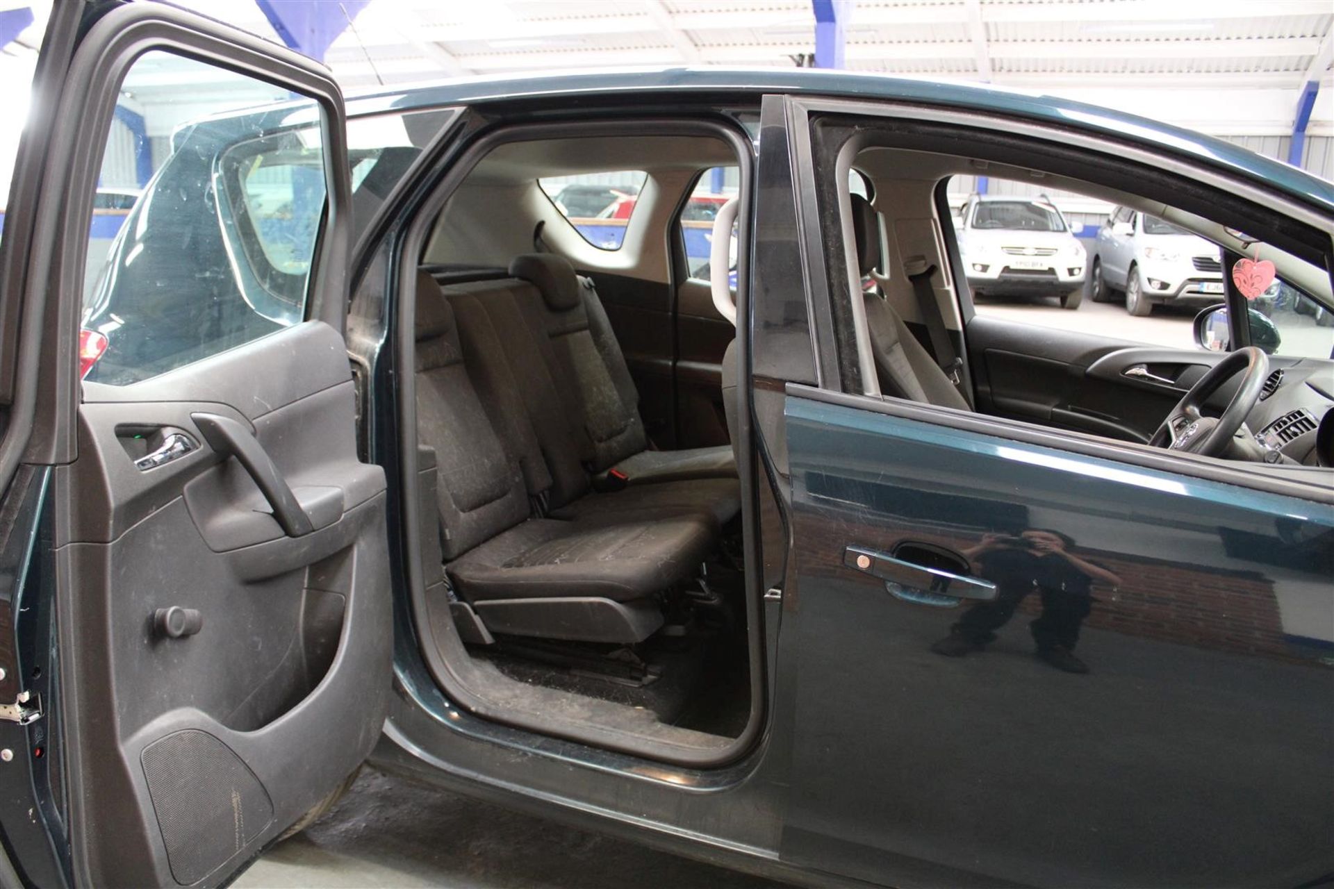 64 14 Vauxhall Meriva Exclusiv AC - Image 17 of 37