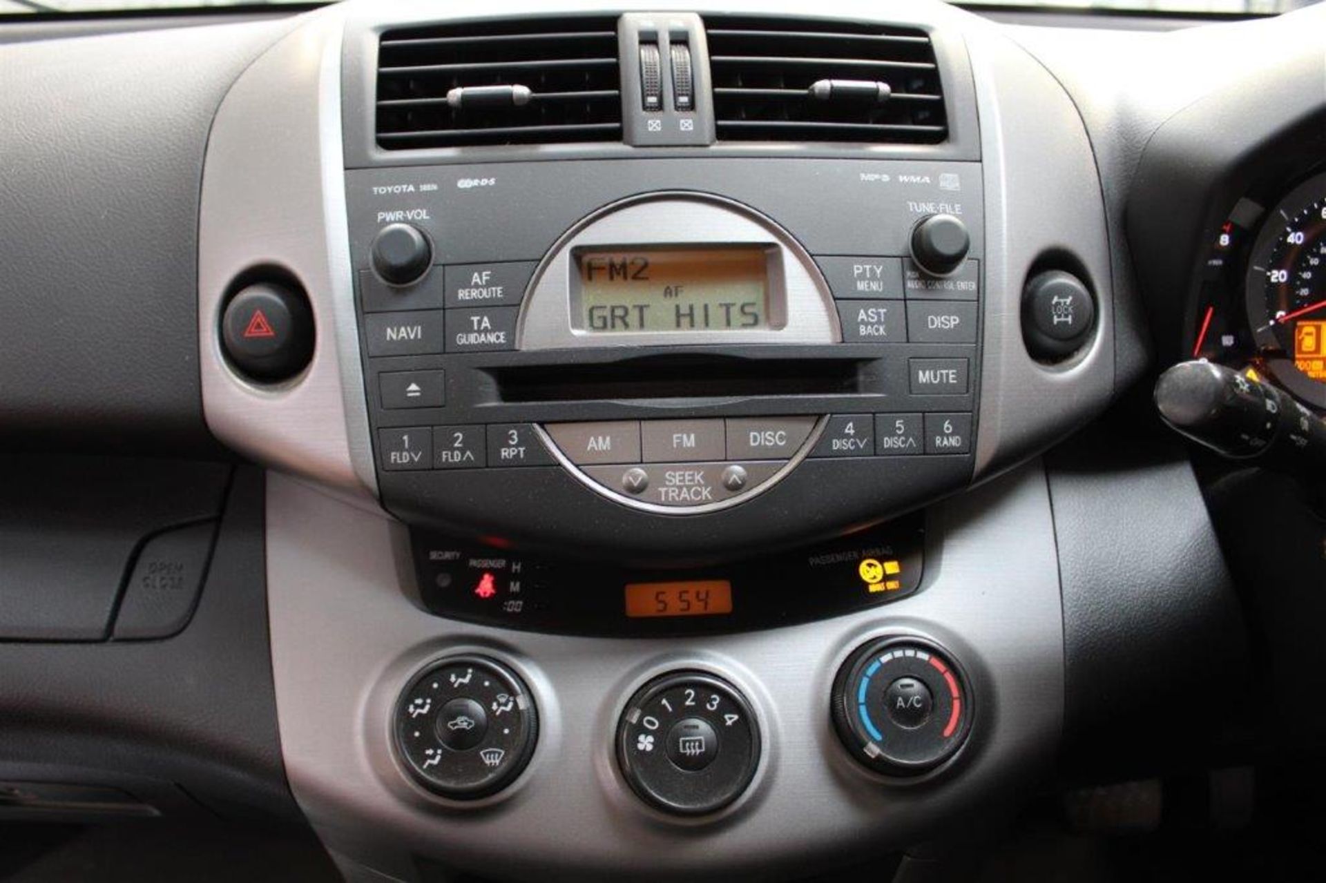 56 06 Toyota Rav 4 XT3 Auto - Image 9 of 41