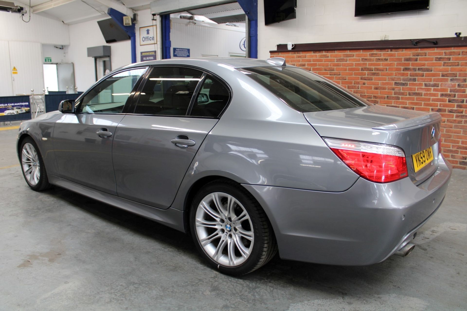 09 59 BMW 520d M Sport B/Edtn Auto - Image 28 of 29