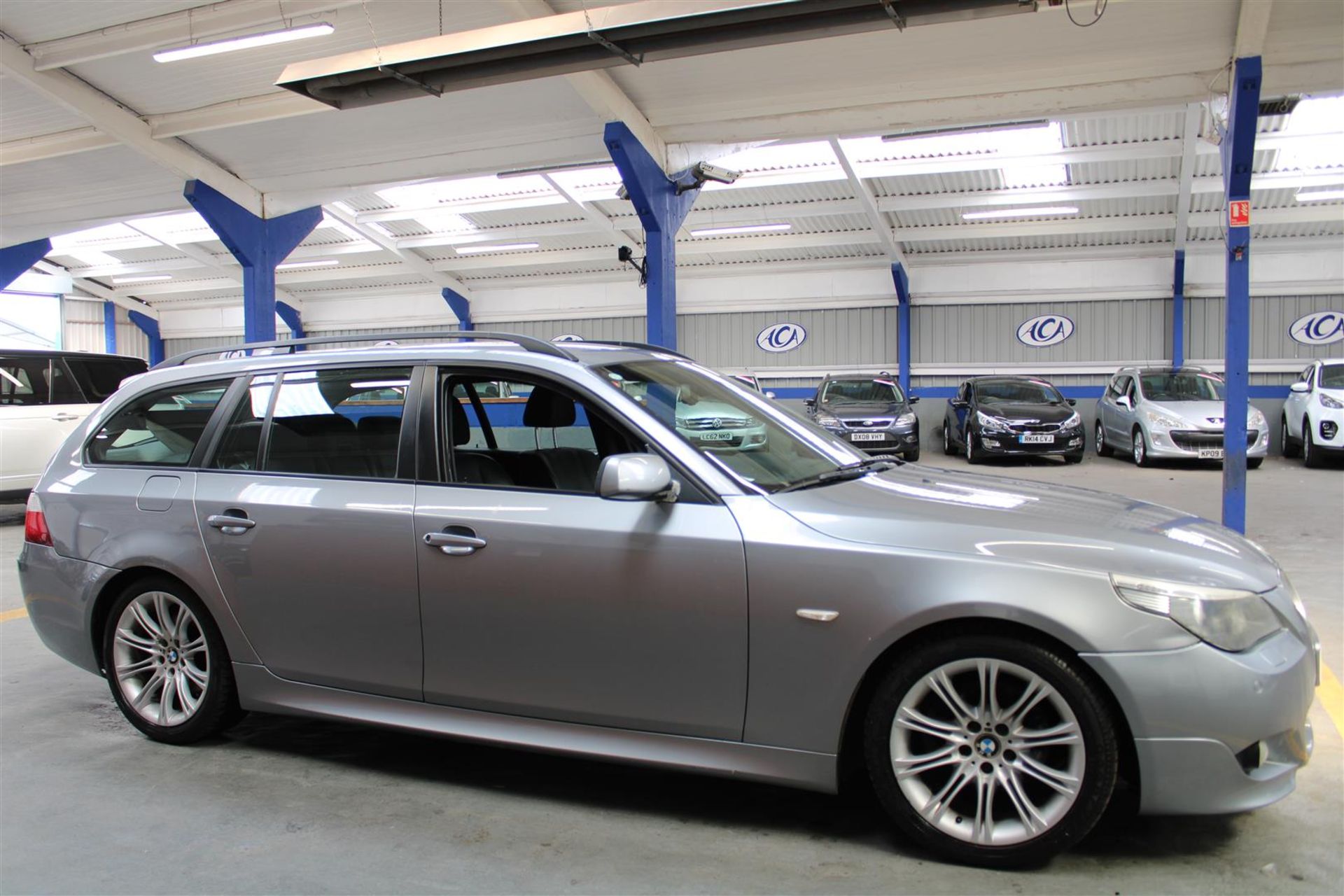 56 06 BMW 520D M Sport Touring Auto - Image 26 of 36