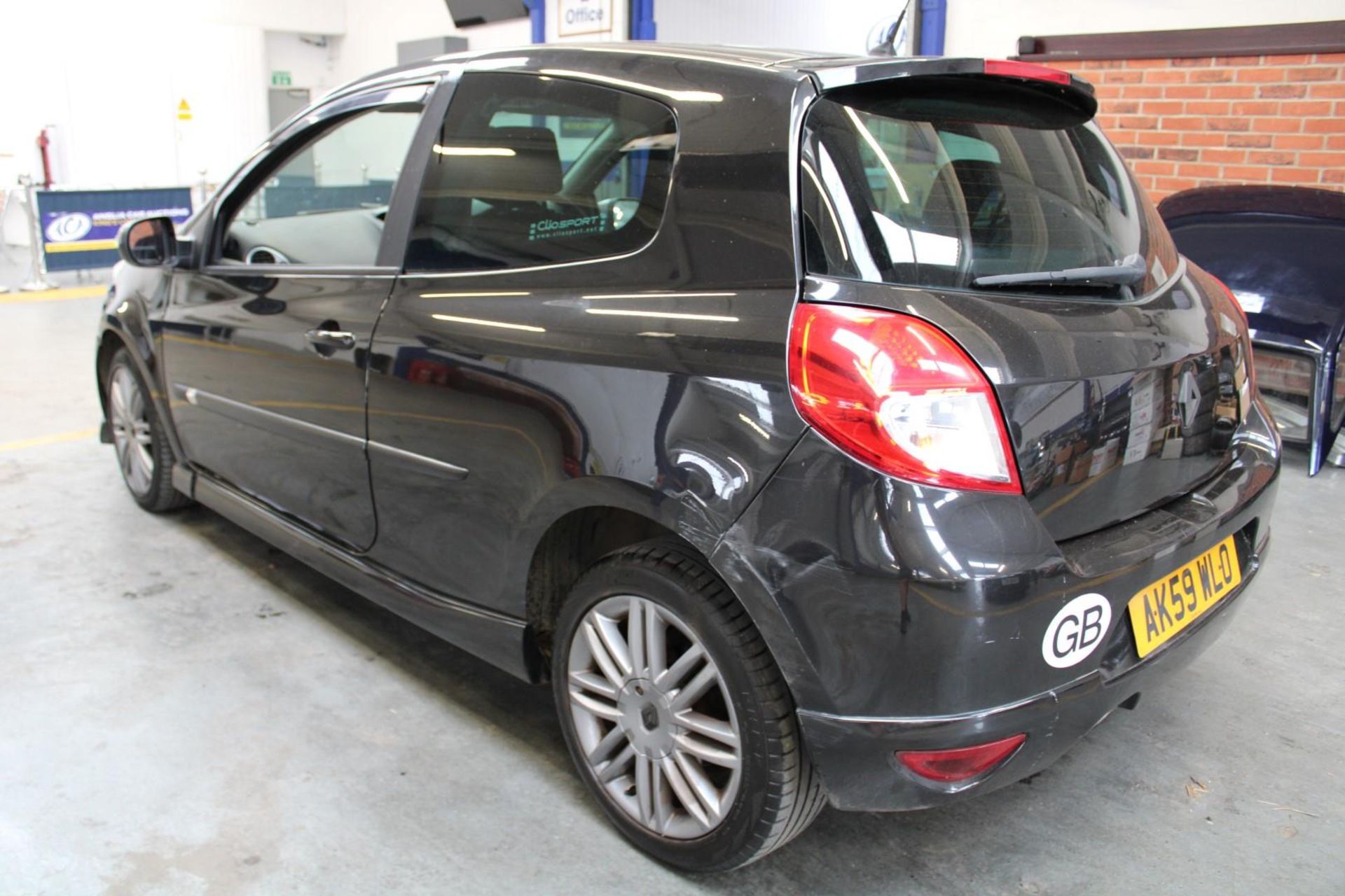 59 09 Renault Clio GT - Image 30 of 31