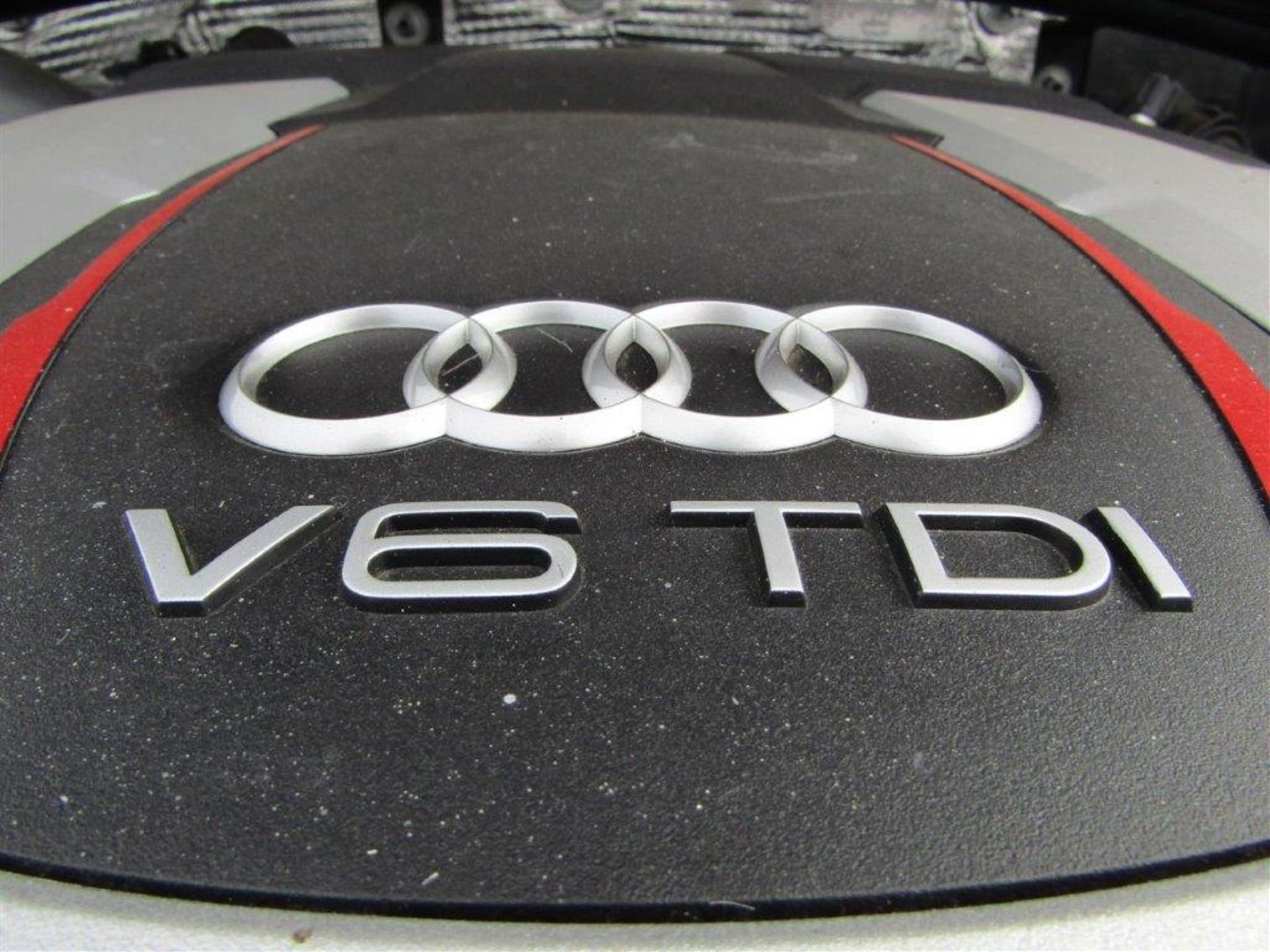 14 14 Audi SQ5 TDI QTTRO AUTO - Image 8 of 28