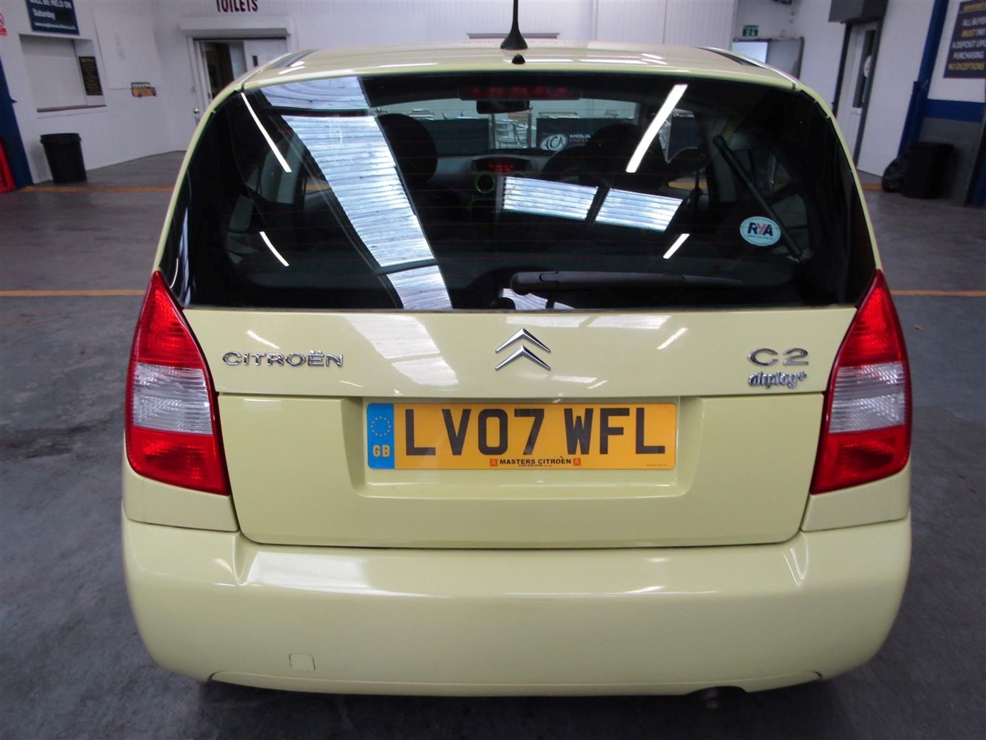 07 07 Citroen C2 Airplay + - Image 25 of 26