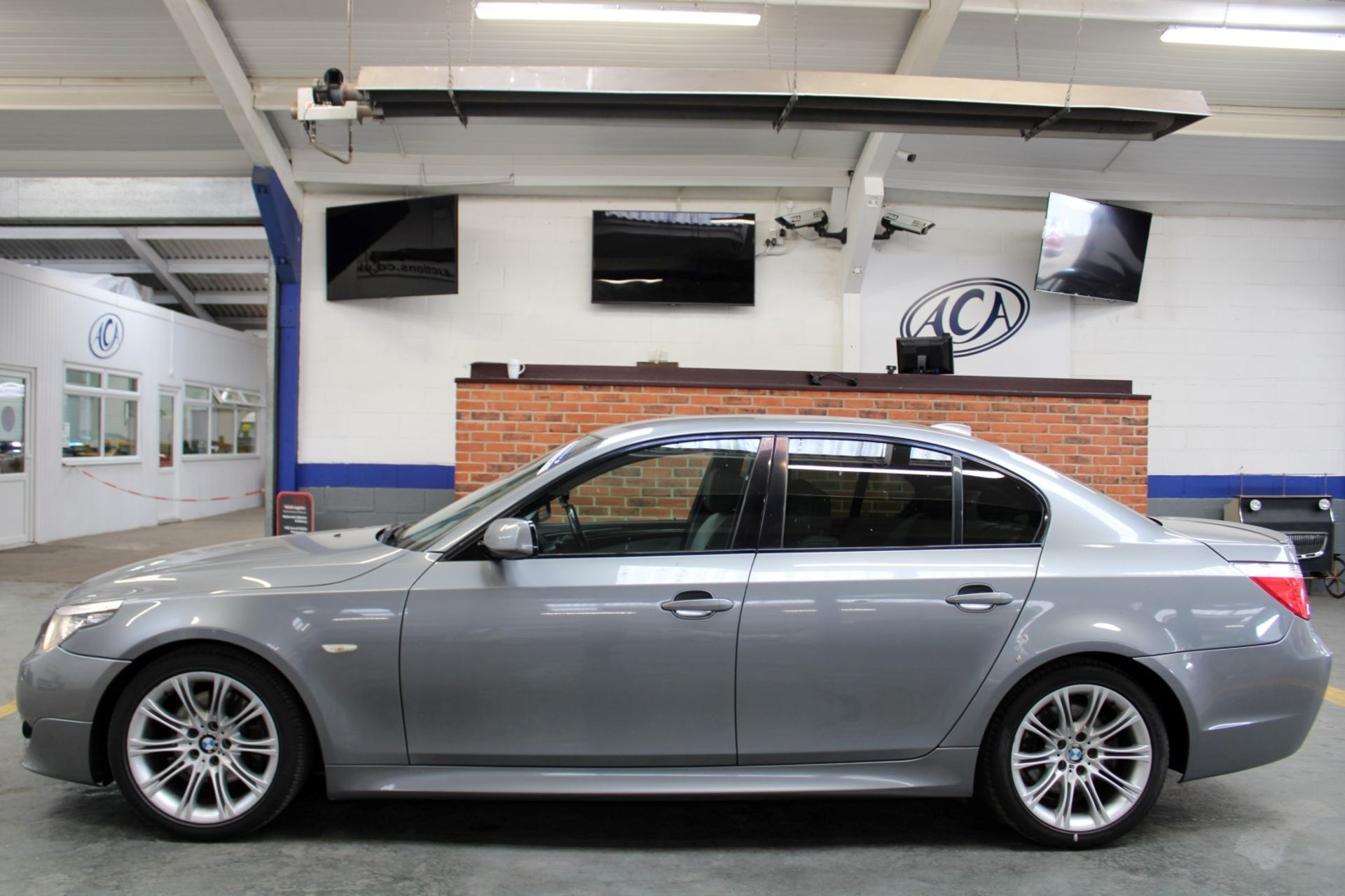 09 59 BMW 520d M Sport B/Edtn Auto - Image 29 of 29