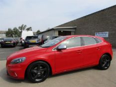 14 14 Volvo V40 R-Design Nav D2