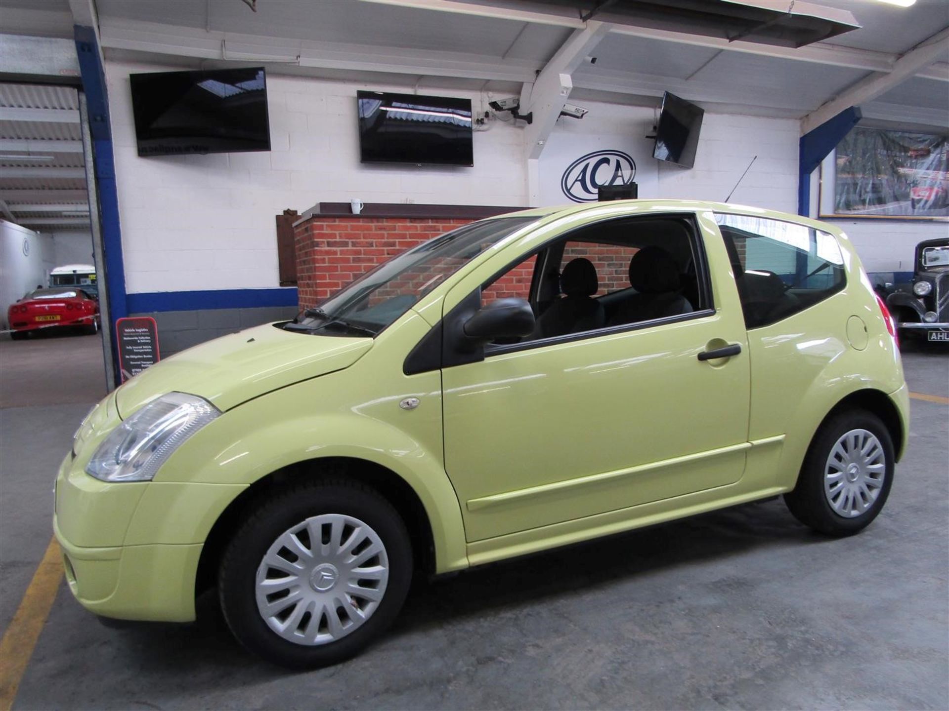 07 07 Citroen C2 Airplay +