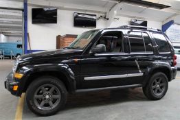 56 07 Jeep Cherokee Limited CRD