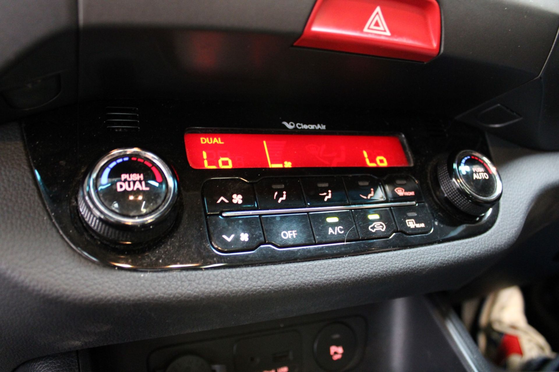 10 60 Kia Sportage KX-3 NAV - Image 6 of 30