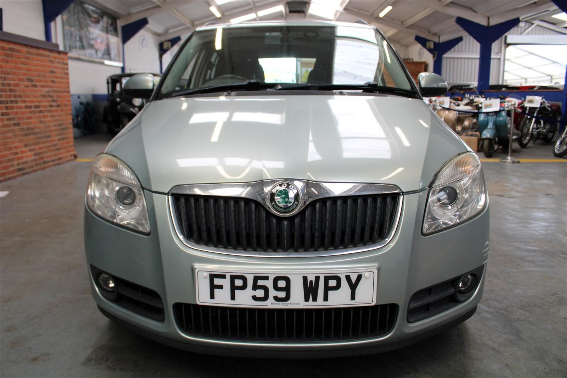 59 09 Skoda Fabia 3 16V 85 - Image 2 of 30