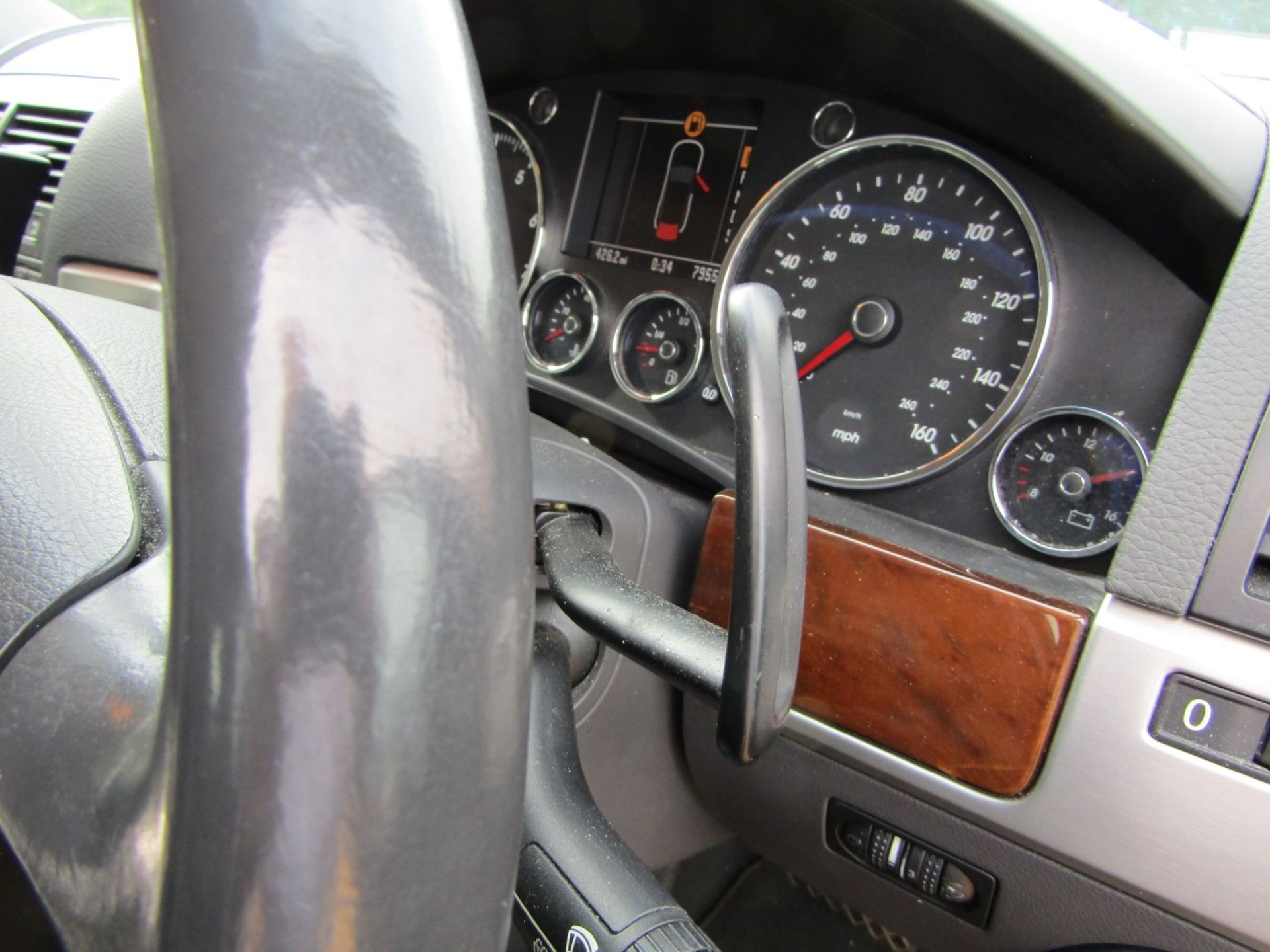 04 04 VW Touareg V6 Sport Auto - Image 20 of 32