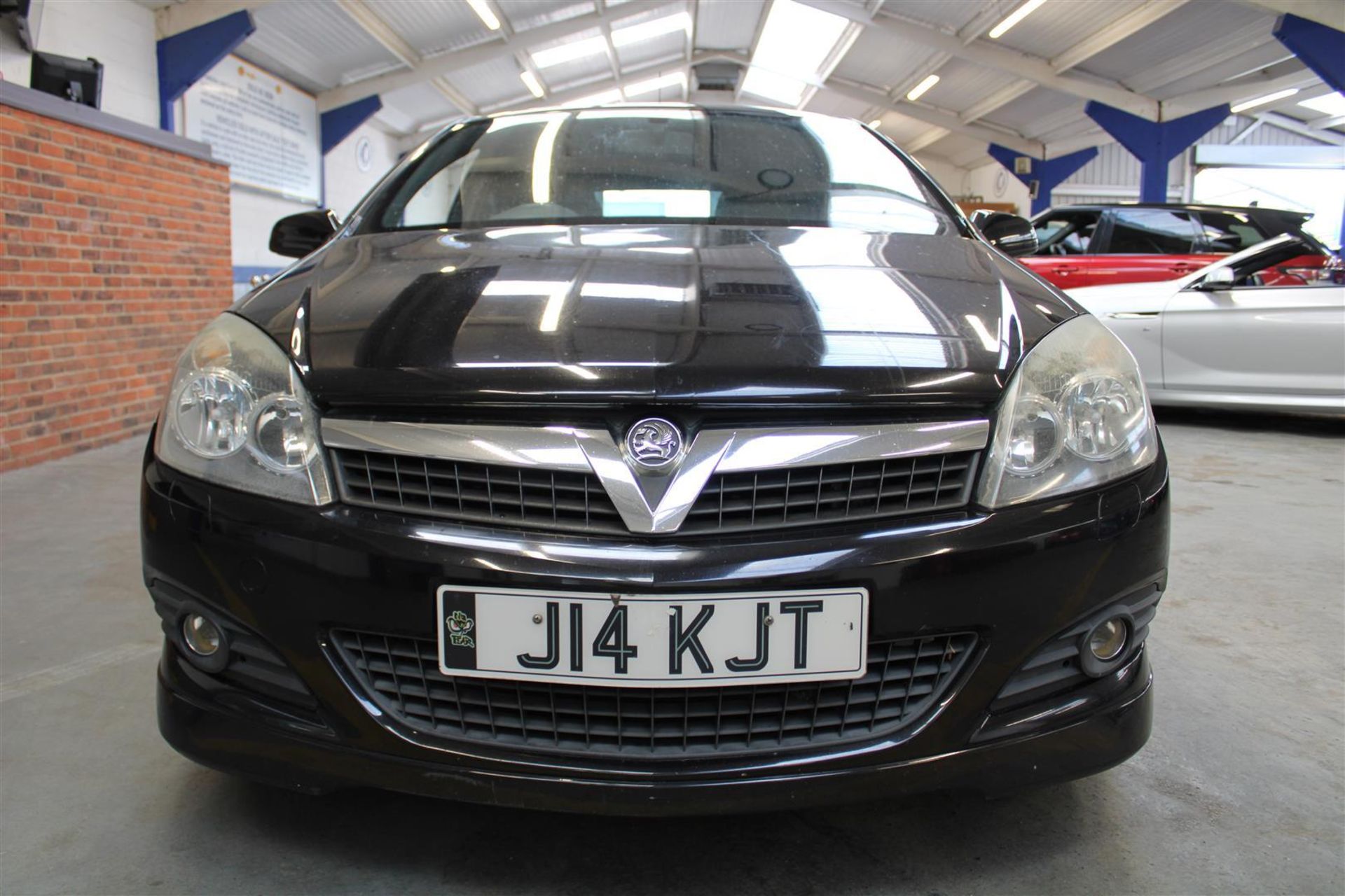 08 08 Vauxhall Astra SRI+ - Image 2 of 26