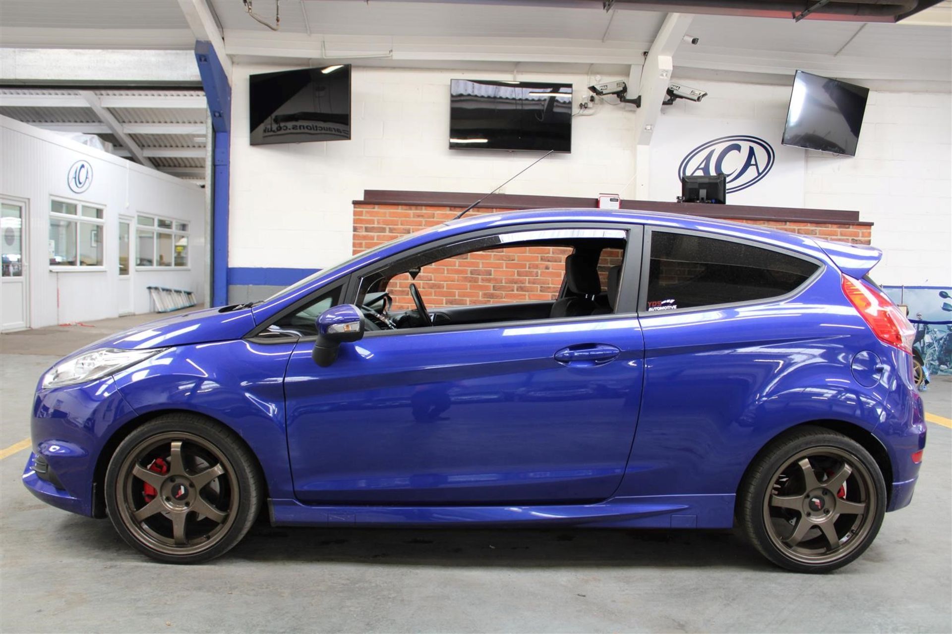 14 14 Ford Fiesta ST - Image 28 of 28