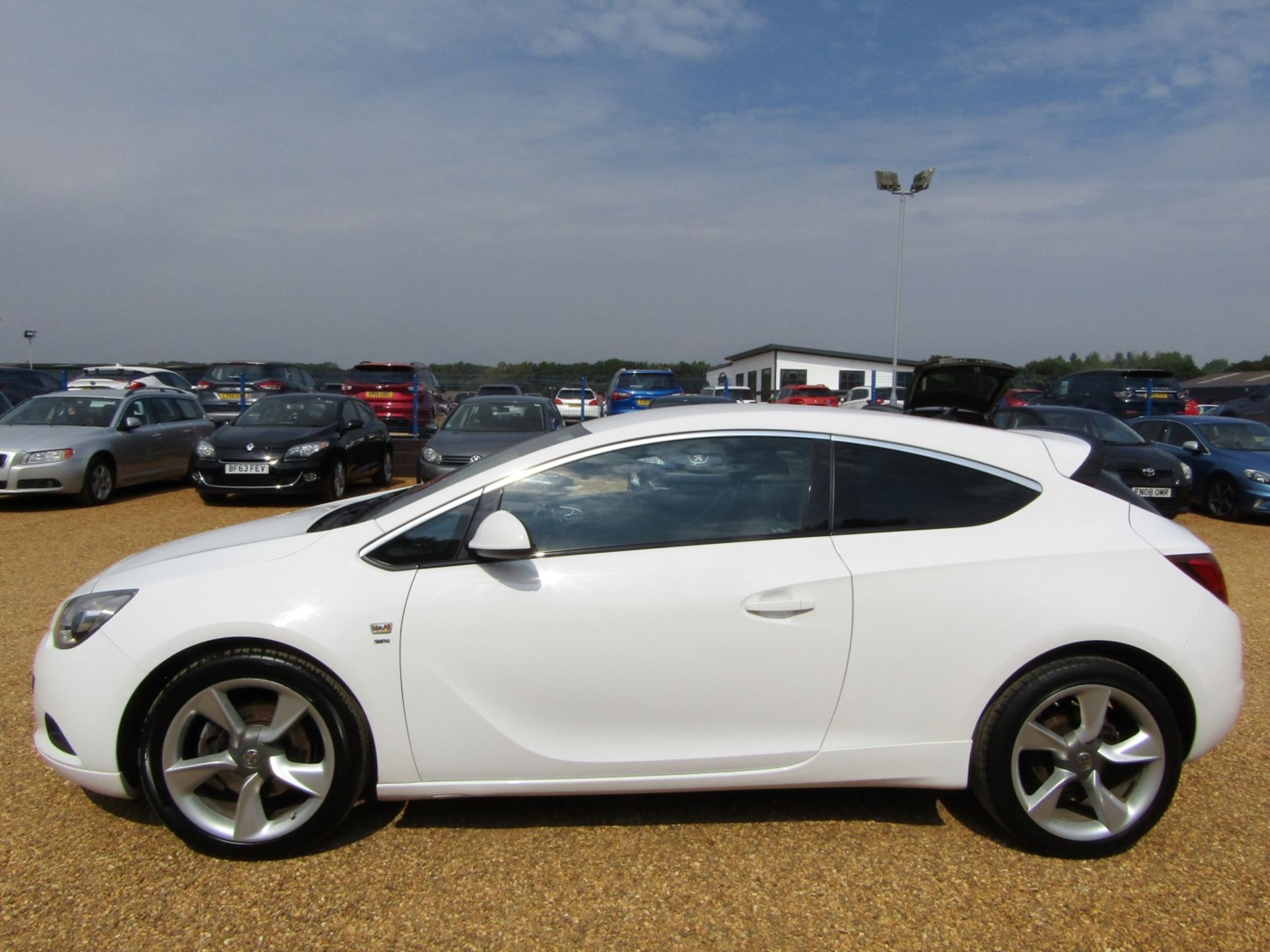 64 14 Vauxhall Astra GTC SRI CDTI - Image 21 of 21