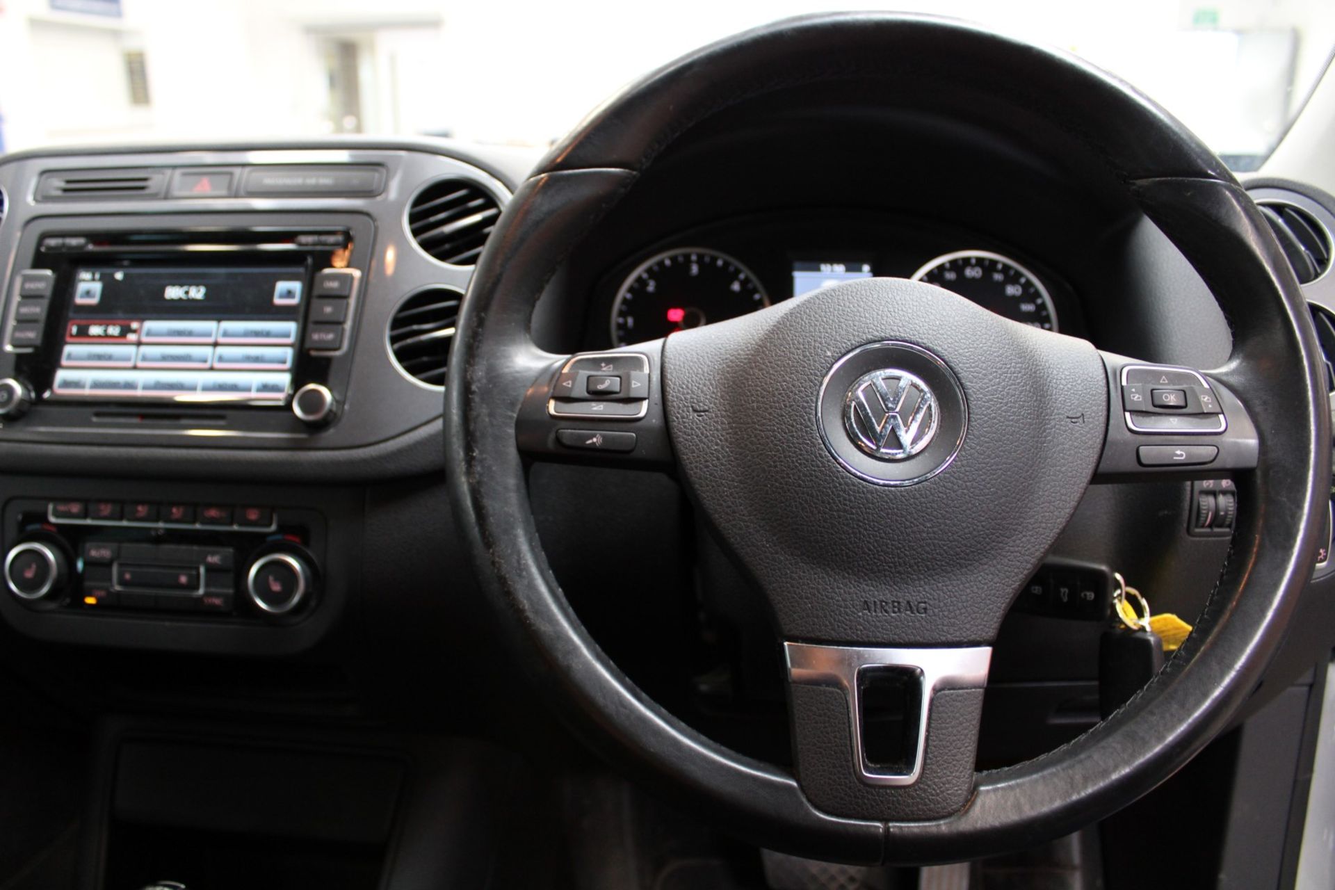 62 12 VW Tiguan SE TDI B/Tech - Image 22 of 38