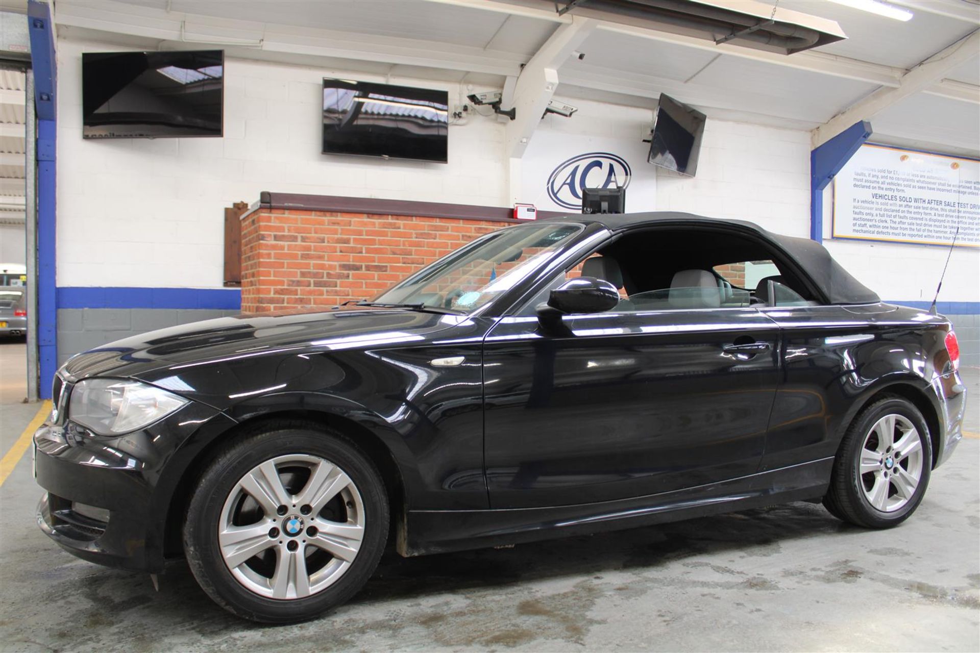 08 08 BMW 118I SE