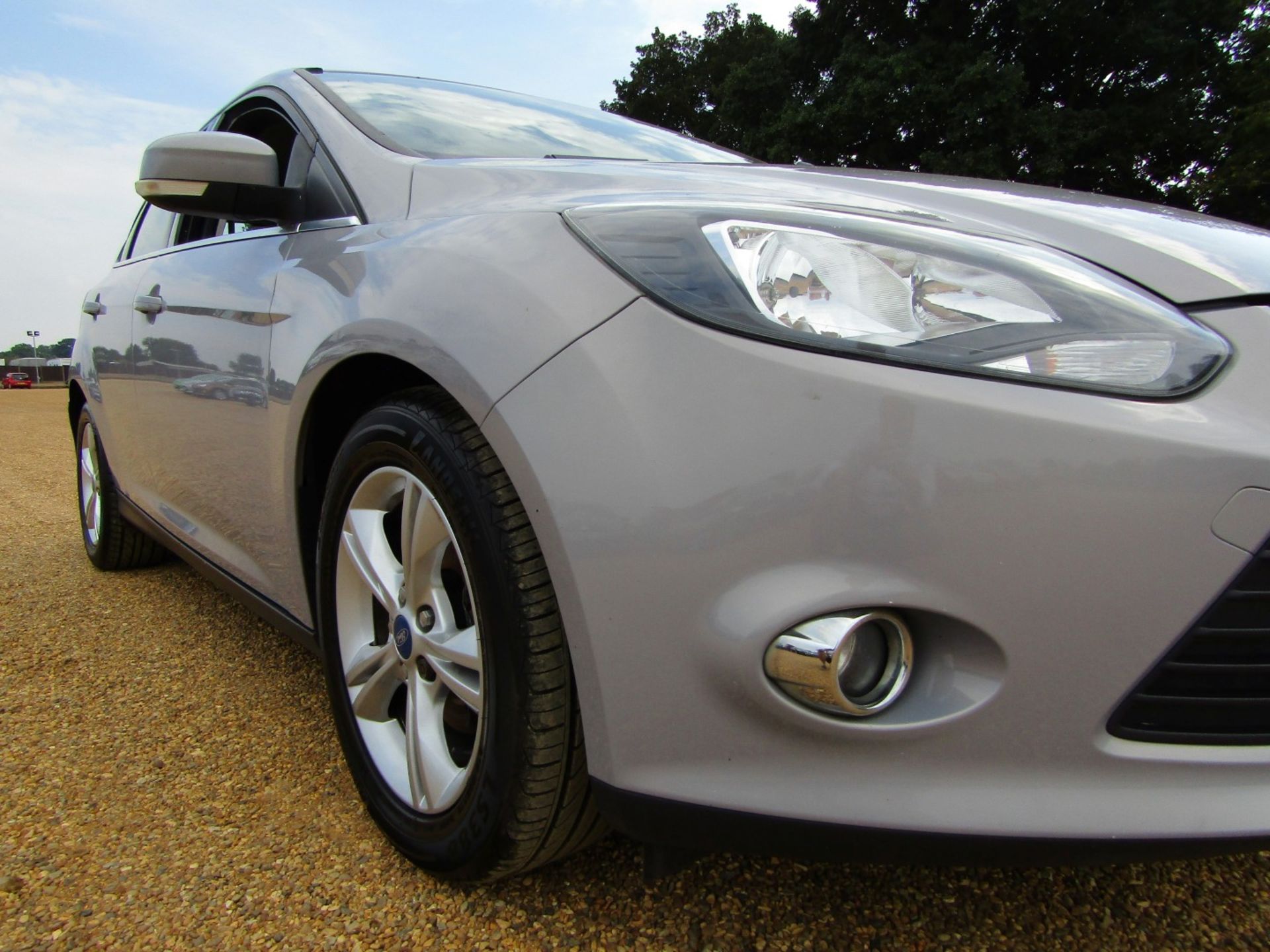 12 12 Ford Focus Zetec TDCI - Image 11 of 21