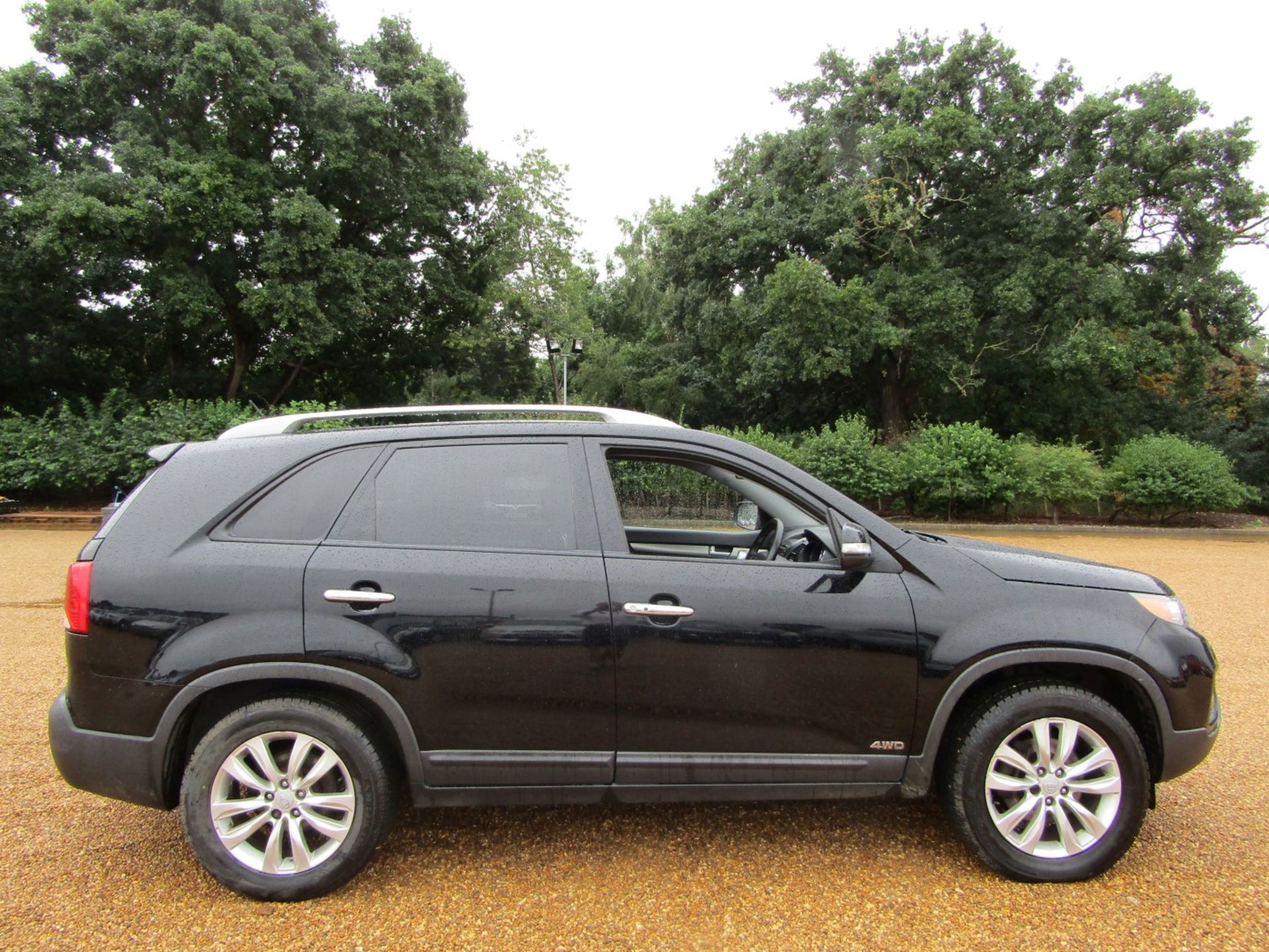 60 10 Kia Sorento KX-3 CRDI 4X4 - Image 16 of 28