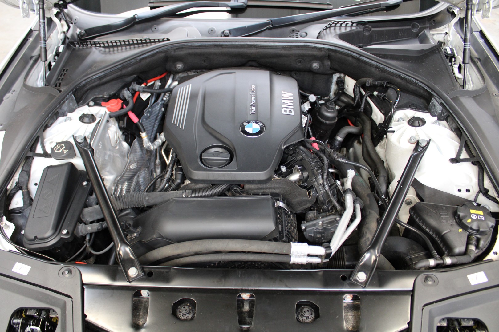 66 16 BMW 520D M Sport Auto - Image 6 of 35