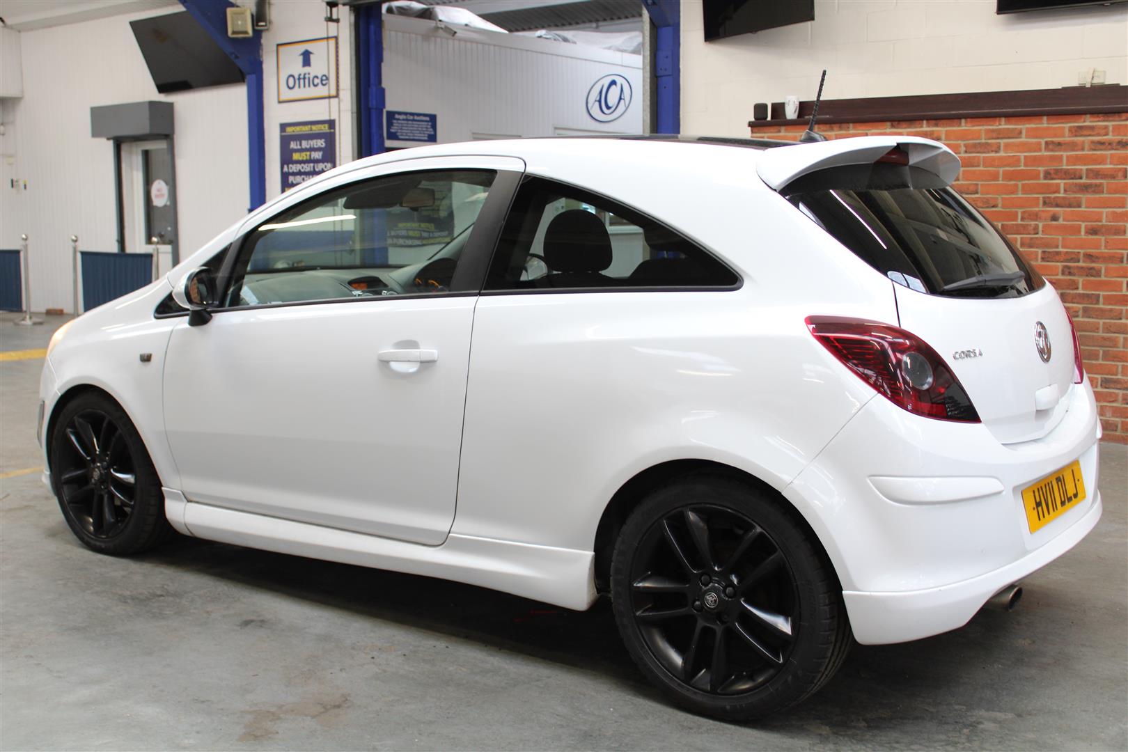 11 11 Vauxhall Corsa Limited Edition - Image 32 of 33