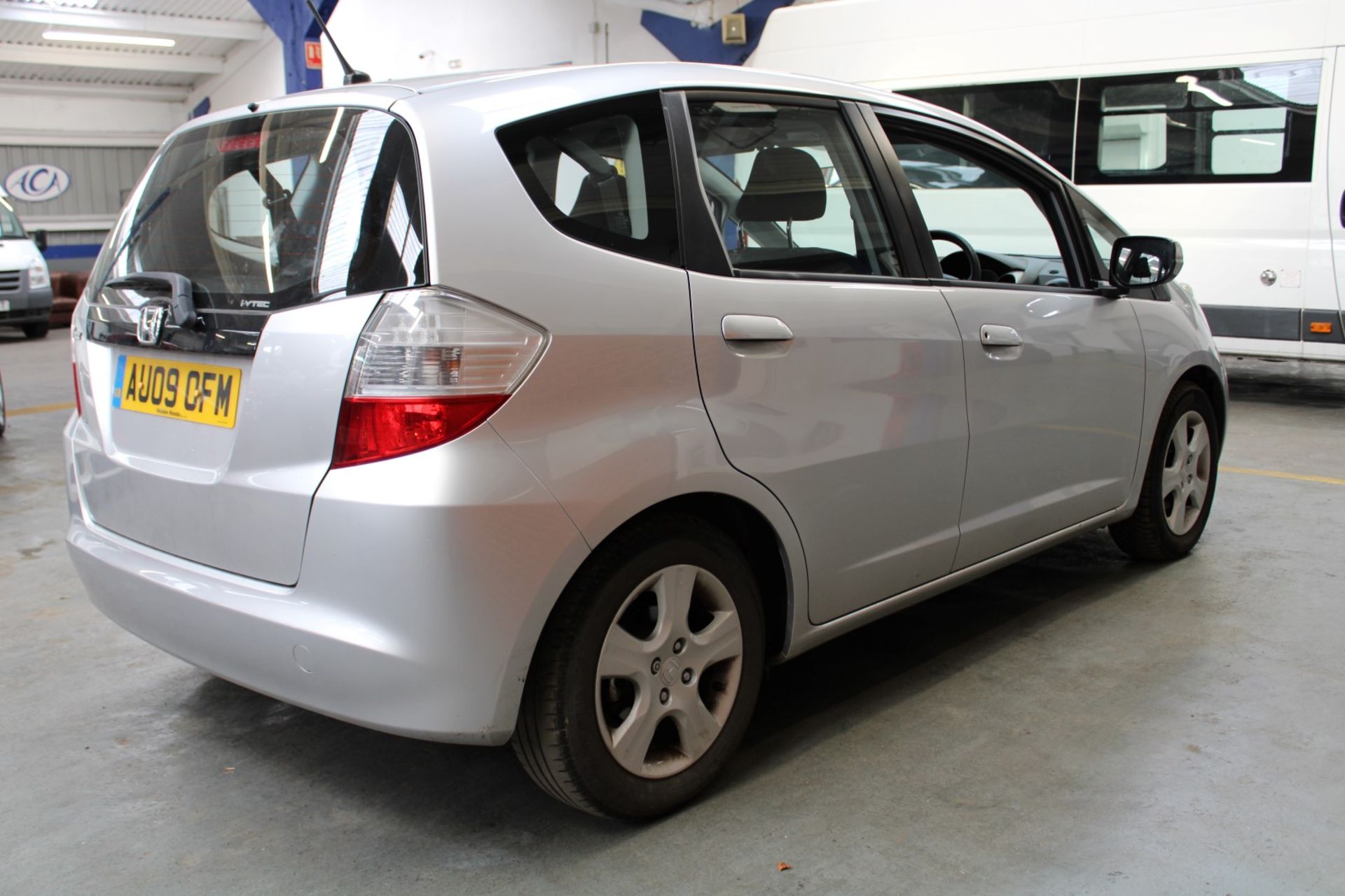 09 09 Honda Jazz I-VTEC ES - Image 24 of 30