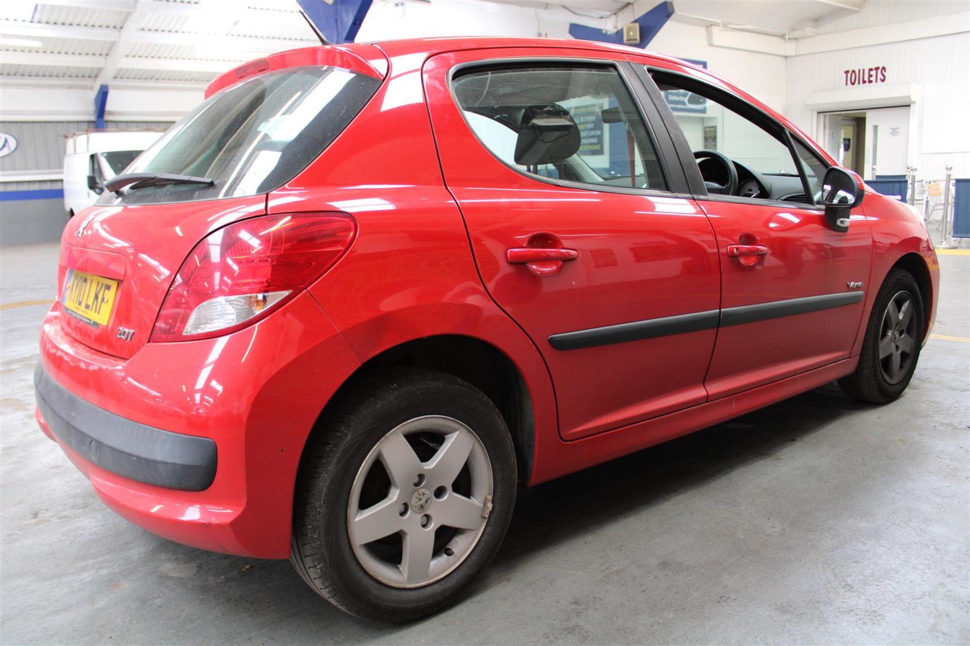 10 10 Peugeot 207 Verve - Image 24 of 32