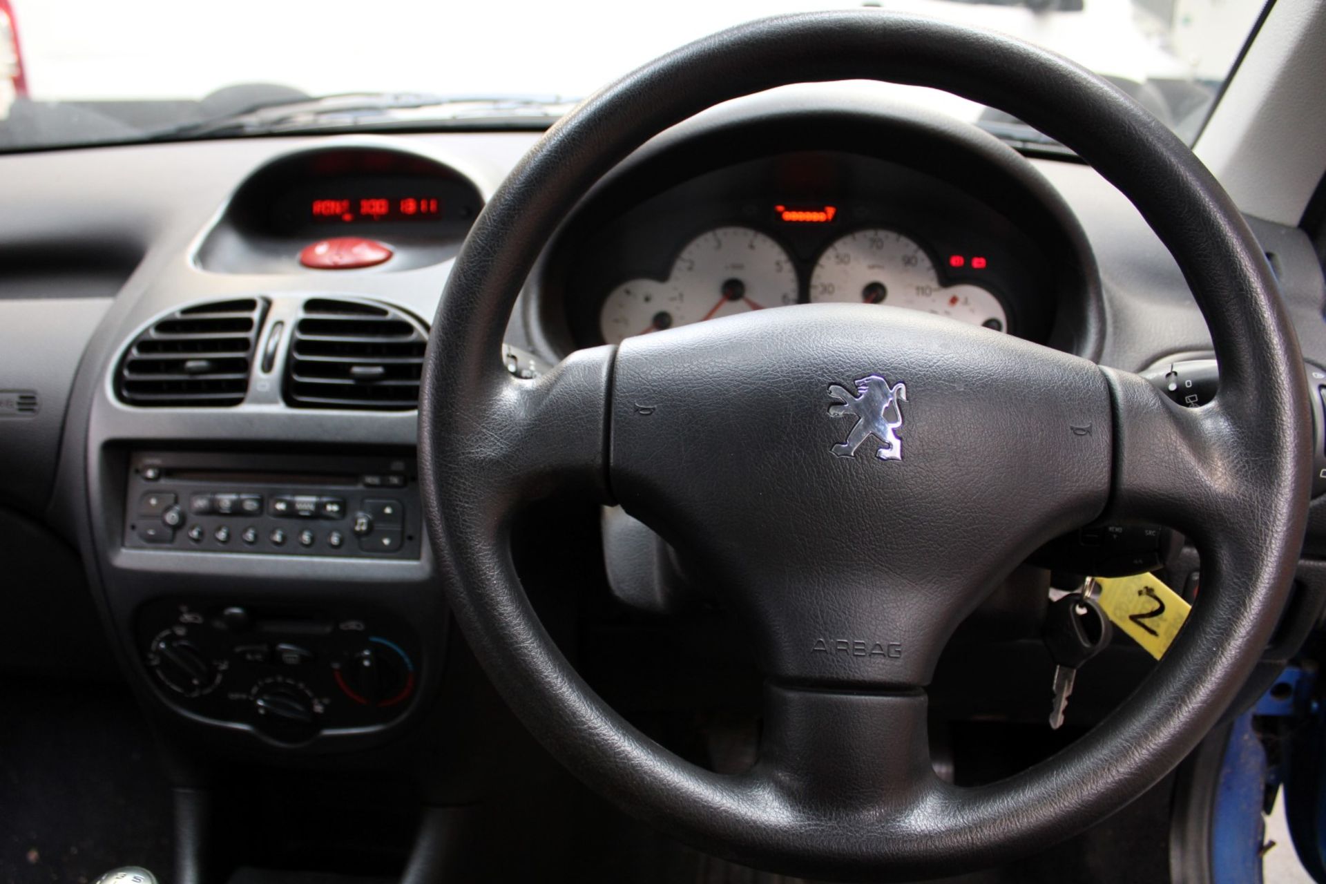 55 05 Peugeot 206 Verve - Image 15 of 32