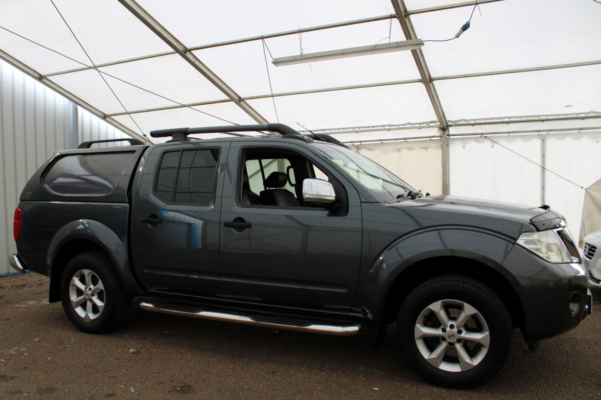 63 13 Nissan Navara Tekna DCI Auto - Image 30 of 42