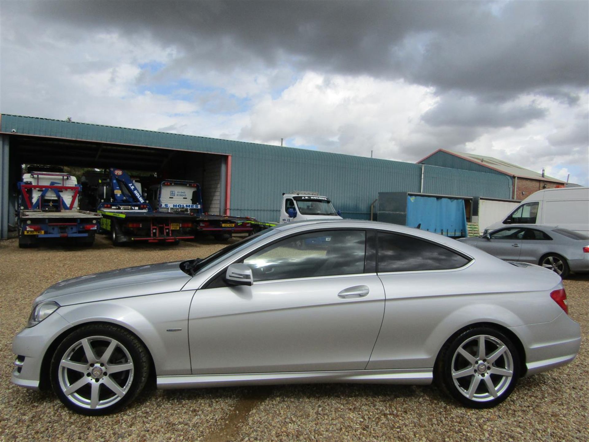 12 12 Mercedes C180 AMG - Image 27 of 27