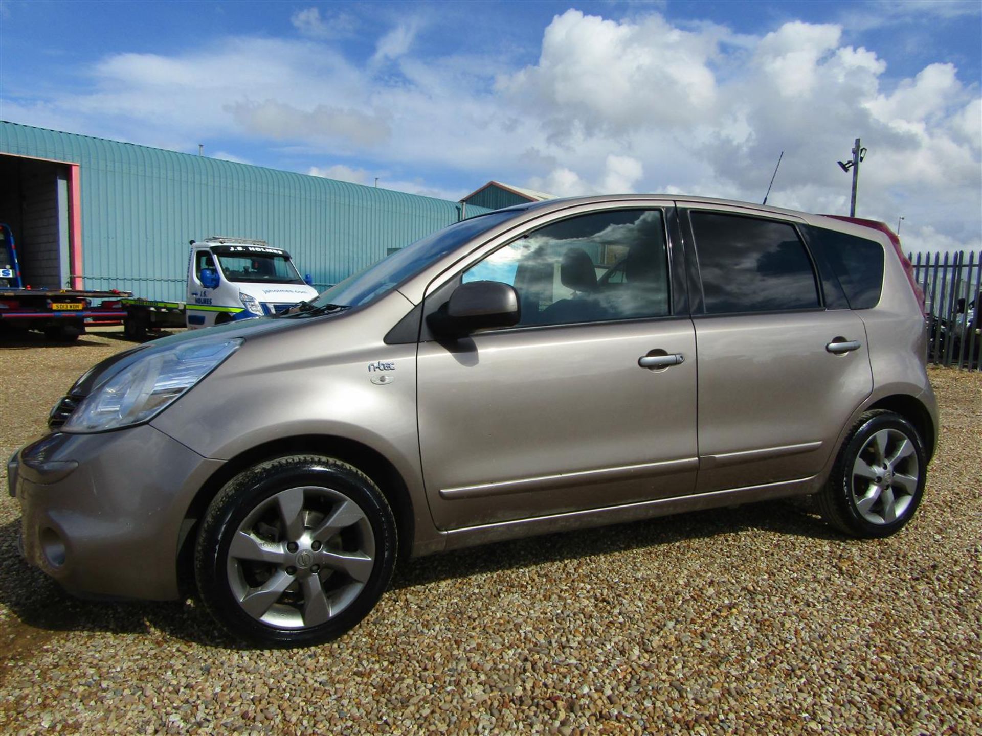 11 11 Nissan Note N-Tec