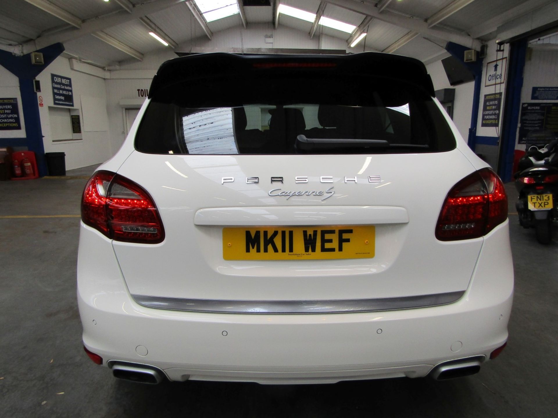 11 11 Porsche Cayenne V6 Diesel - Image 29 of 30