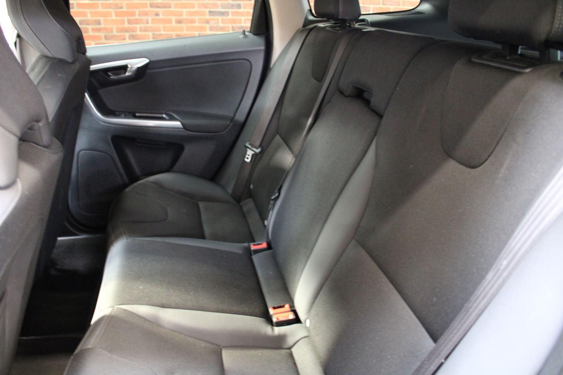 14 64 Volvo XC60 SE NAV D4 - Image 12 of 30