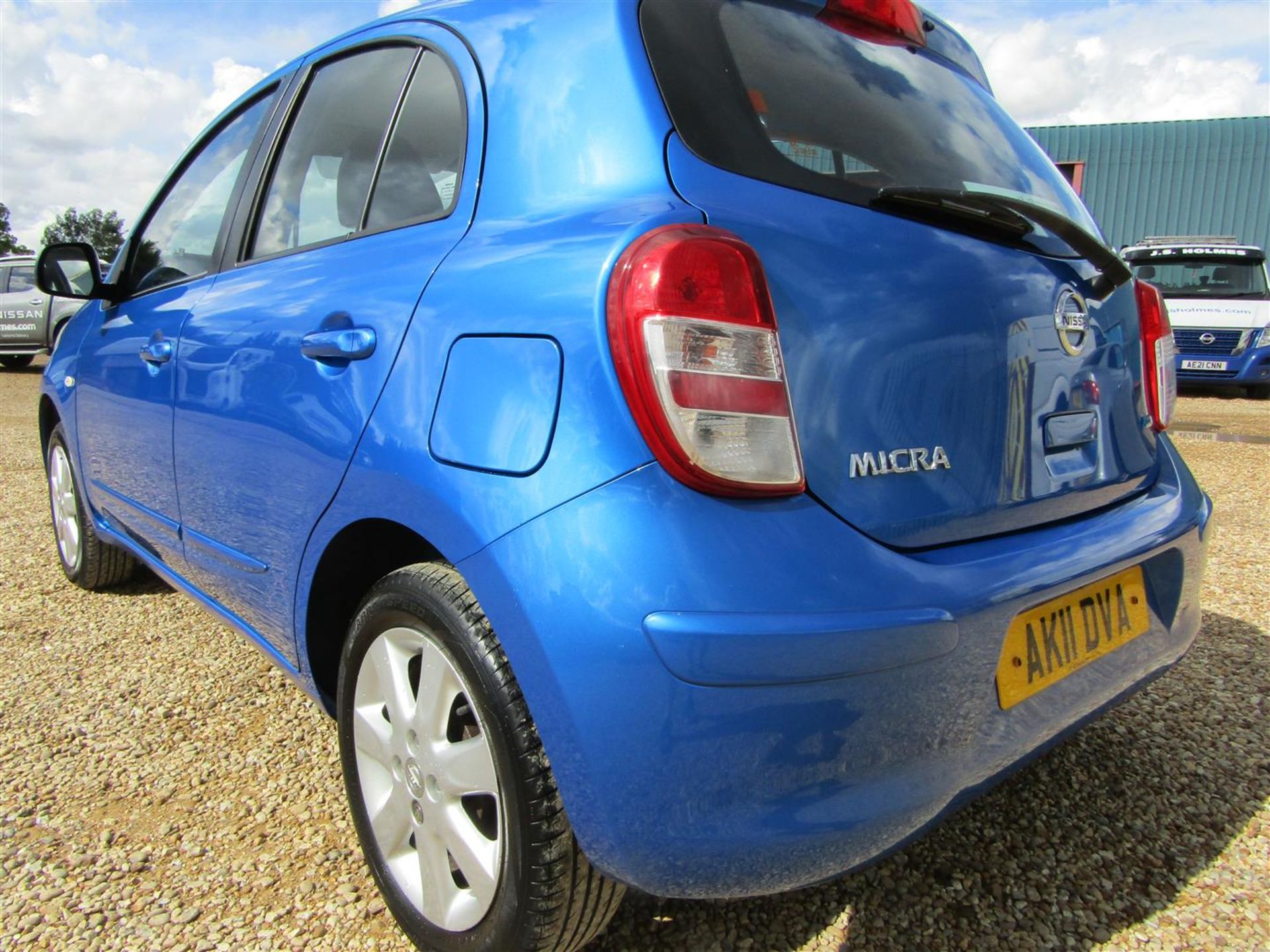 11 11 Nissan Micra Acenta - Image 10 of 33