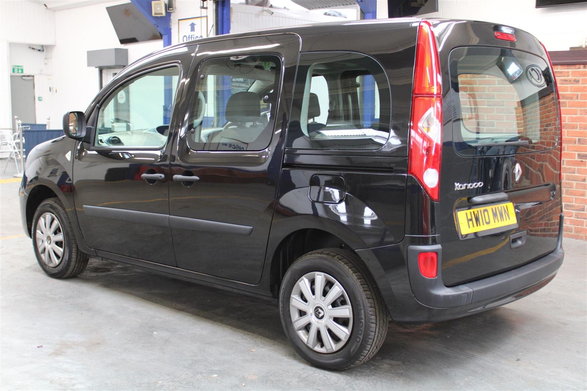 10 10 Renault Kangoo Expression - Image 30 of 31