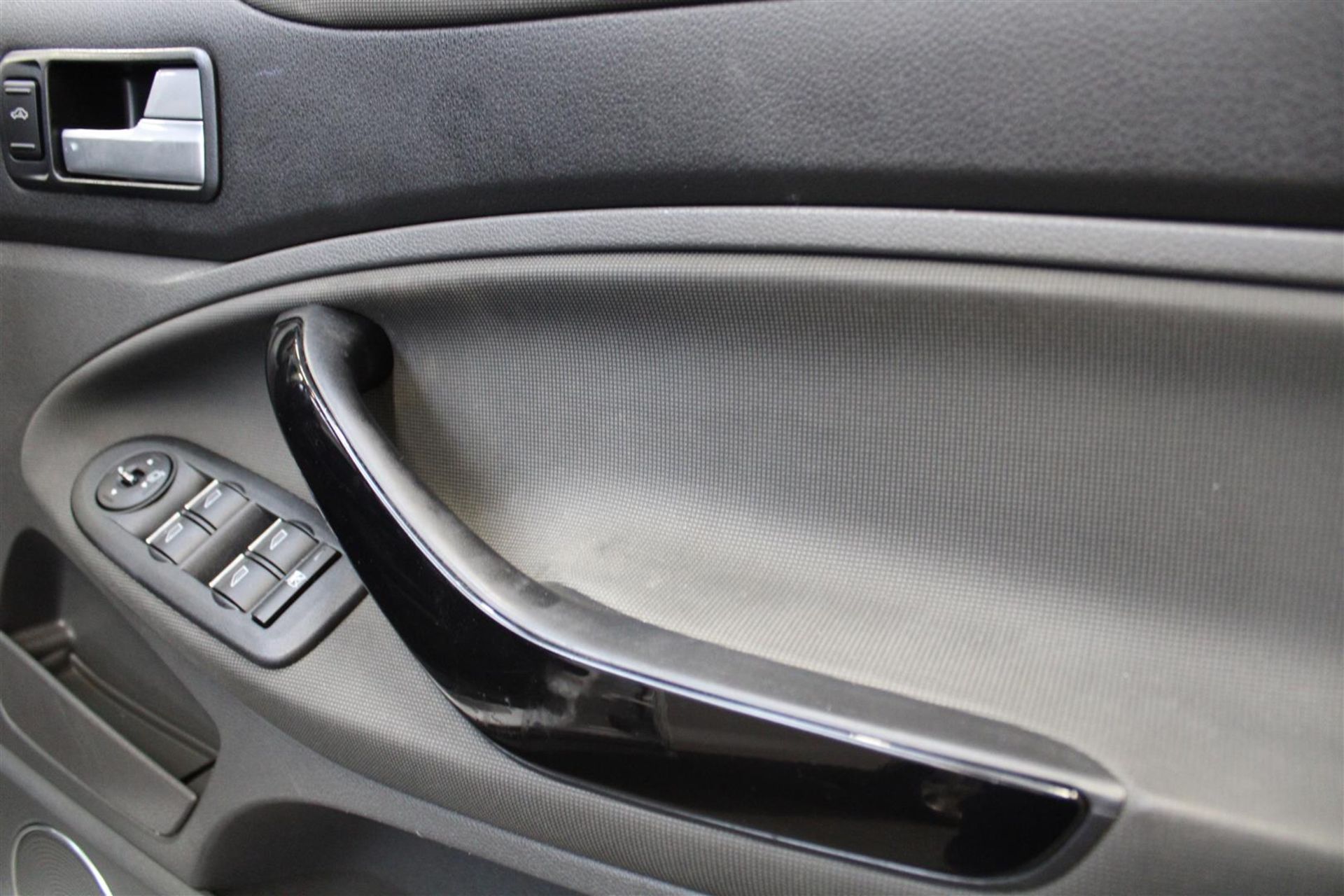 12 12 Ford Kuga Titanium X 4X4 TDCI - Image 25 of 35